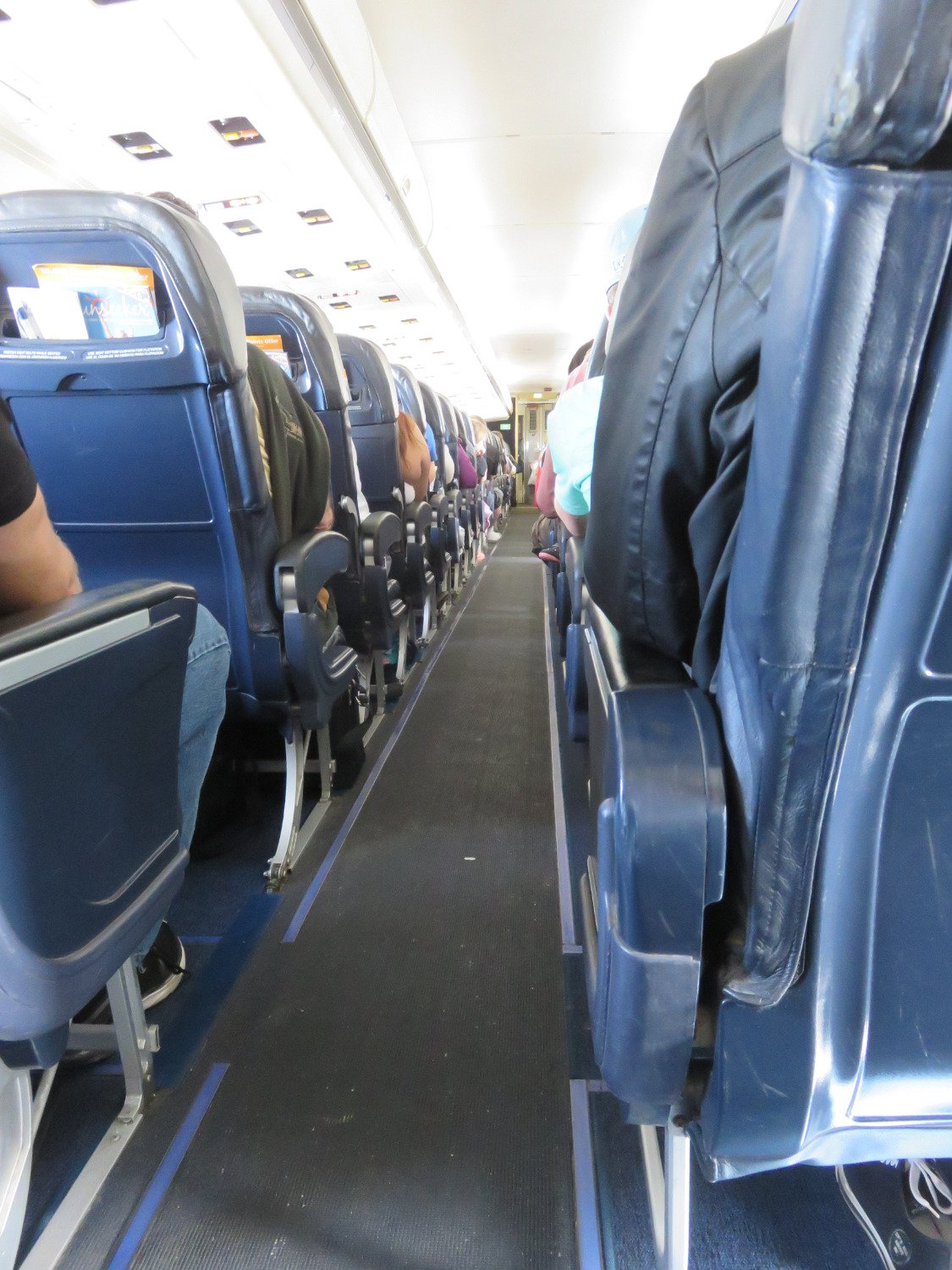 Allegiant Air Cabin Photo