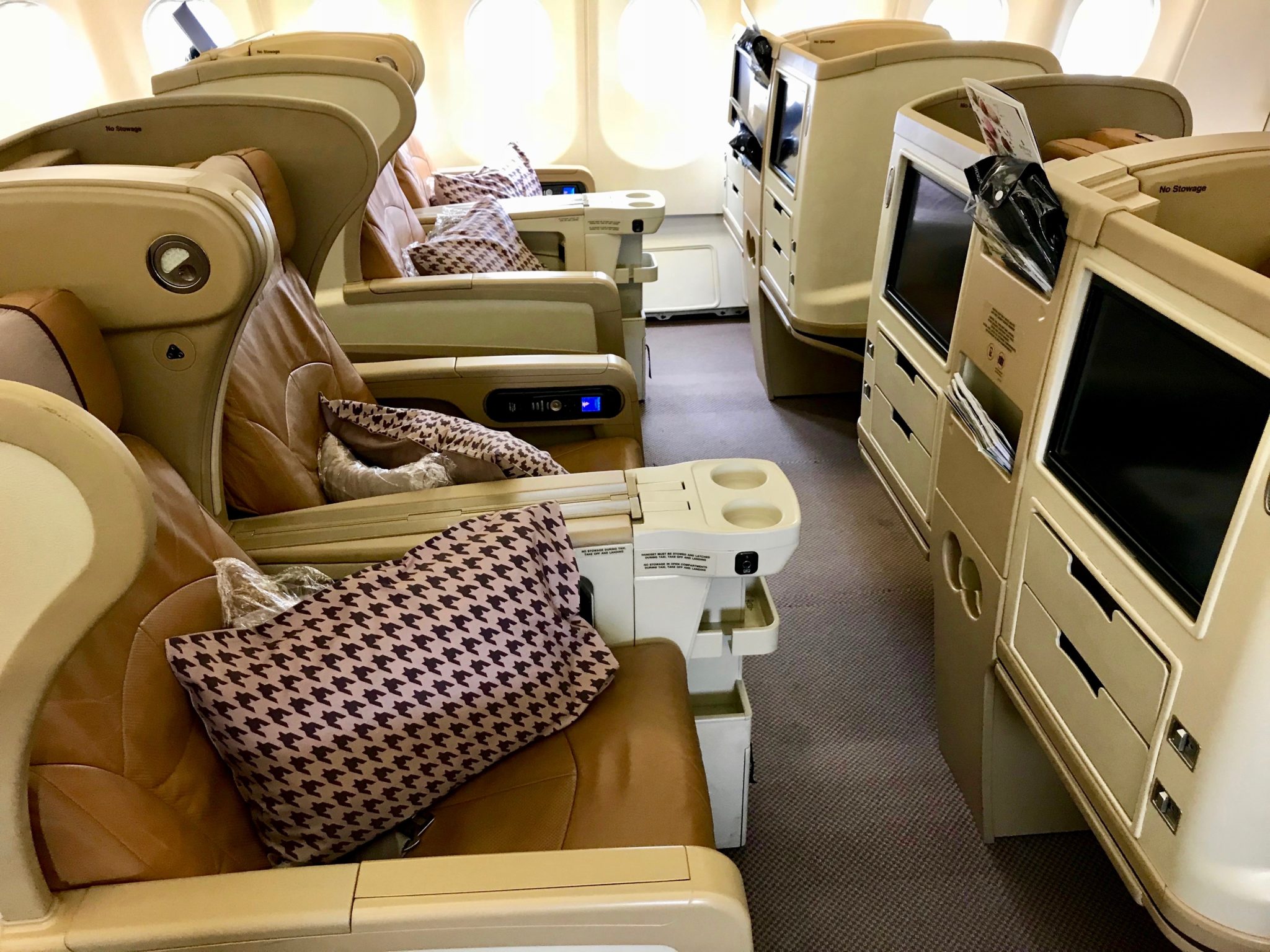 Singapore Airlines Business Class A330 - Interior Seats (2)
