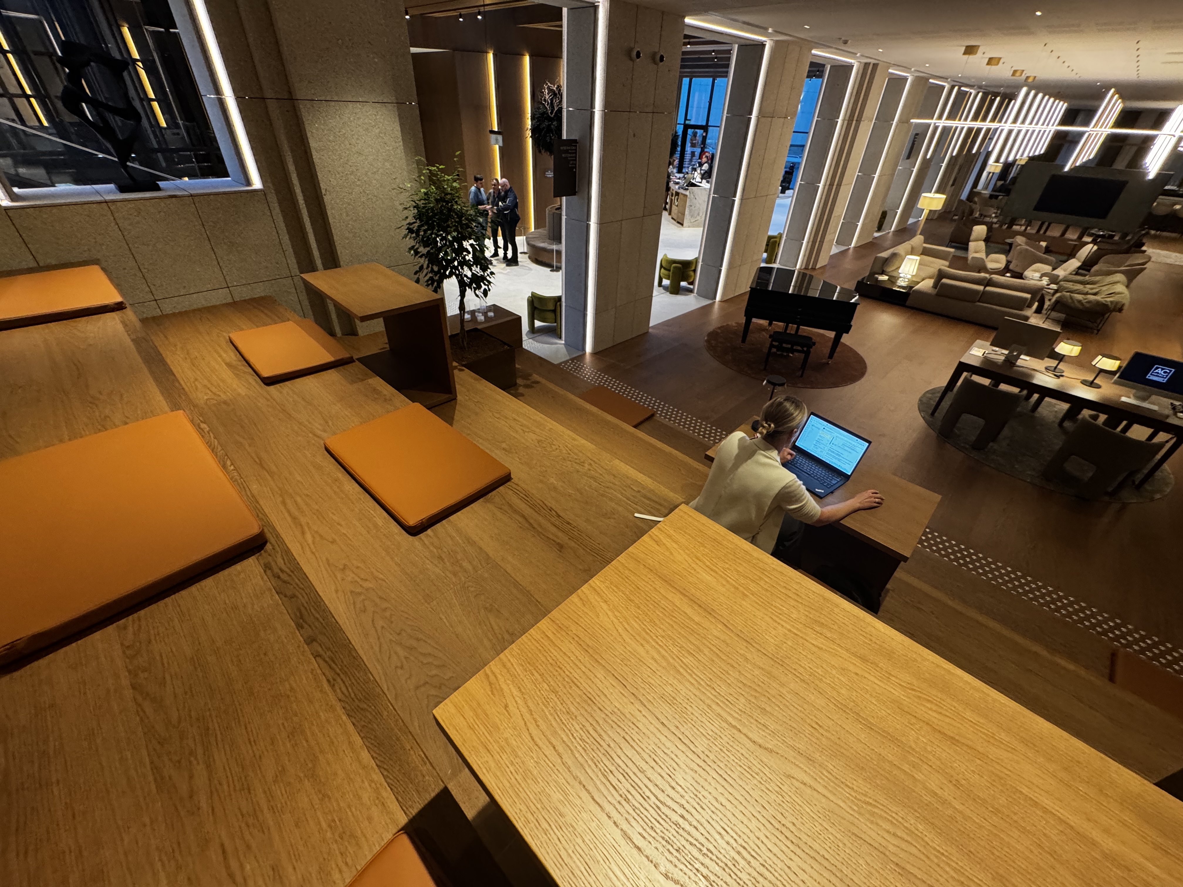 AC Hotel Vilnius coworking area