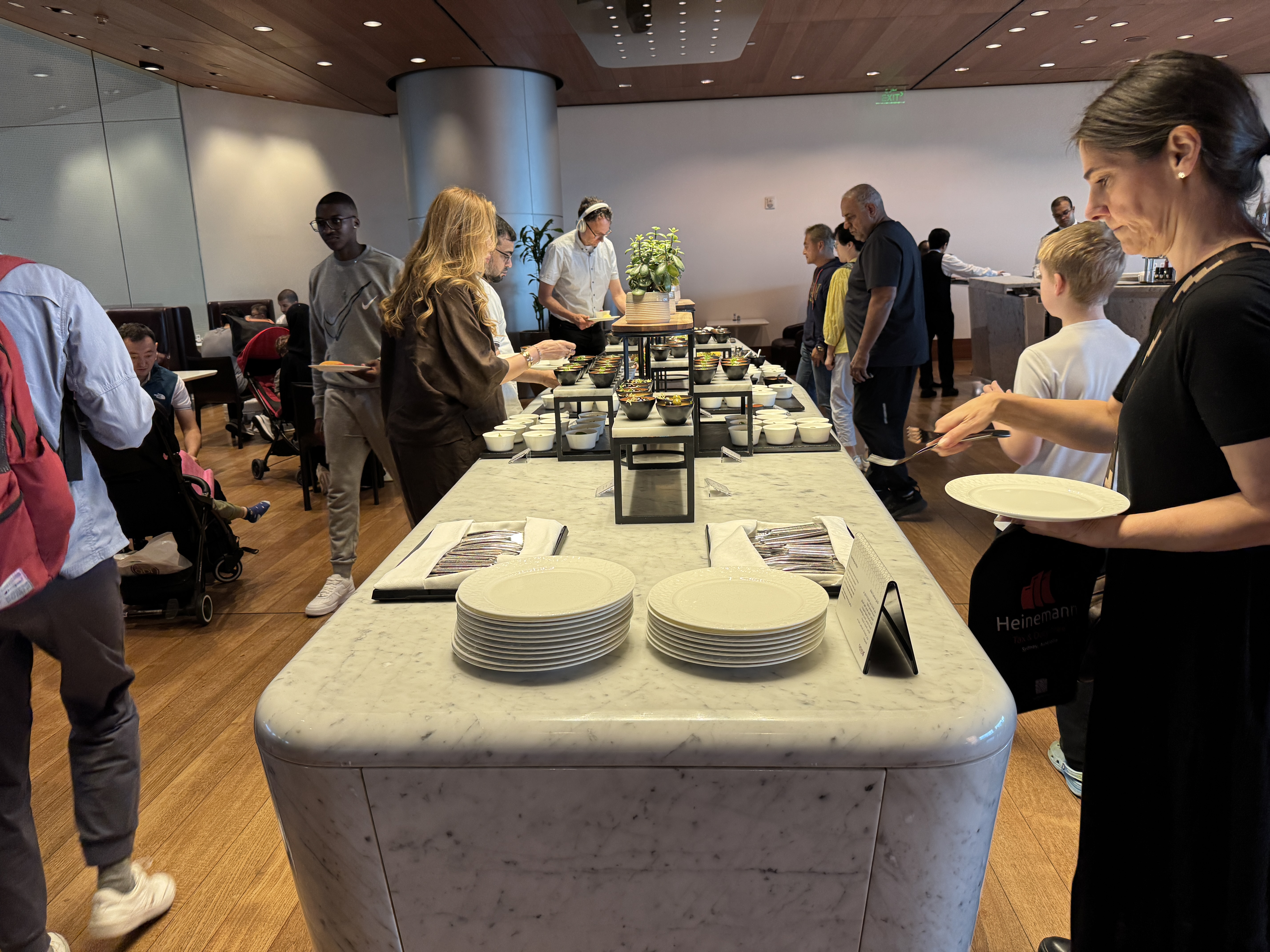 Al Mourjan Lounge DOH cold buffet