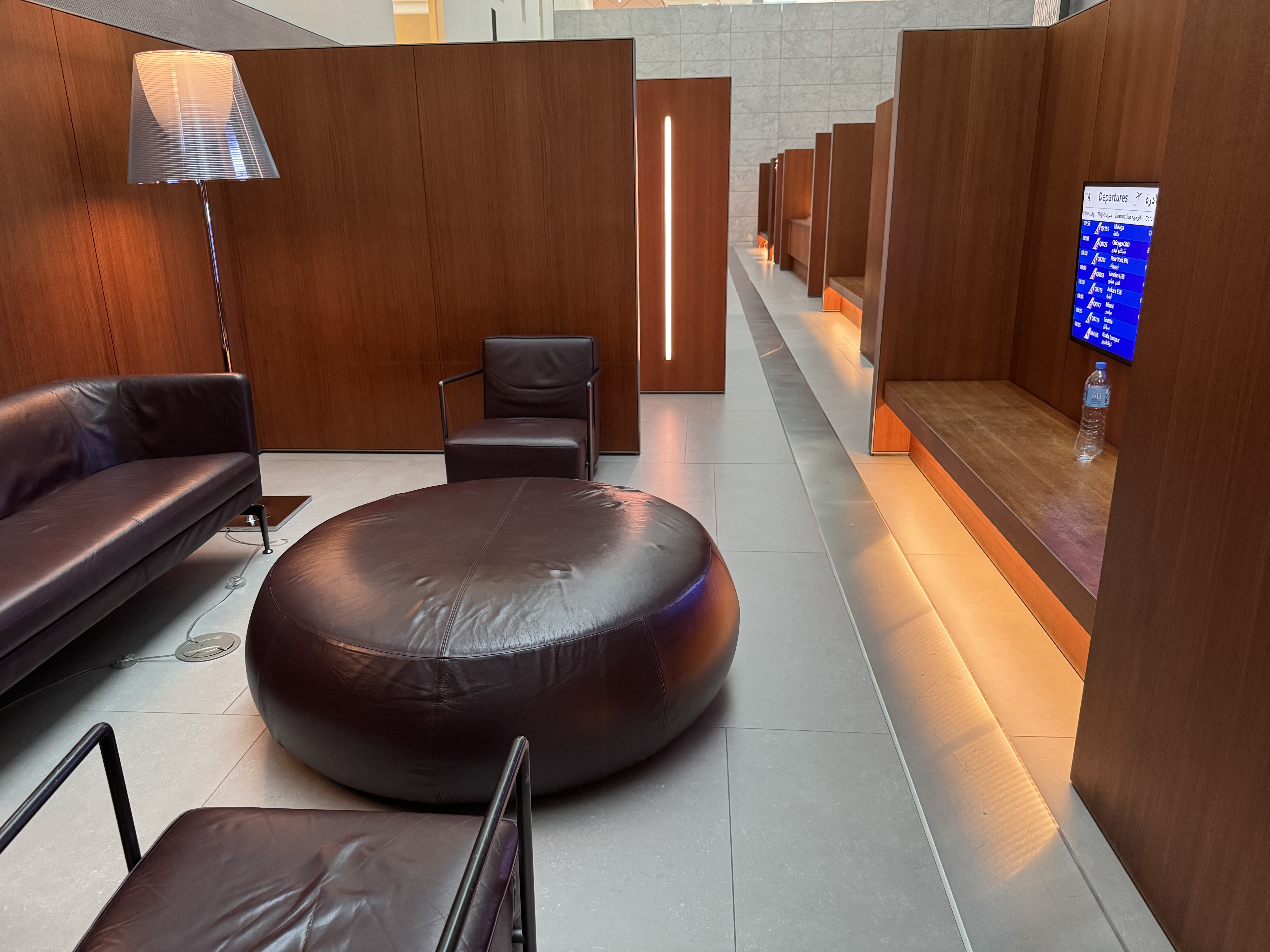 Al Mourjan Lounge DOH family area