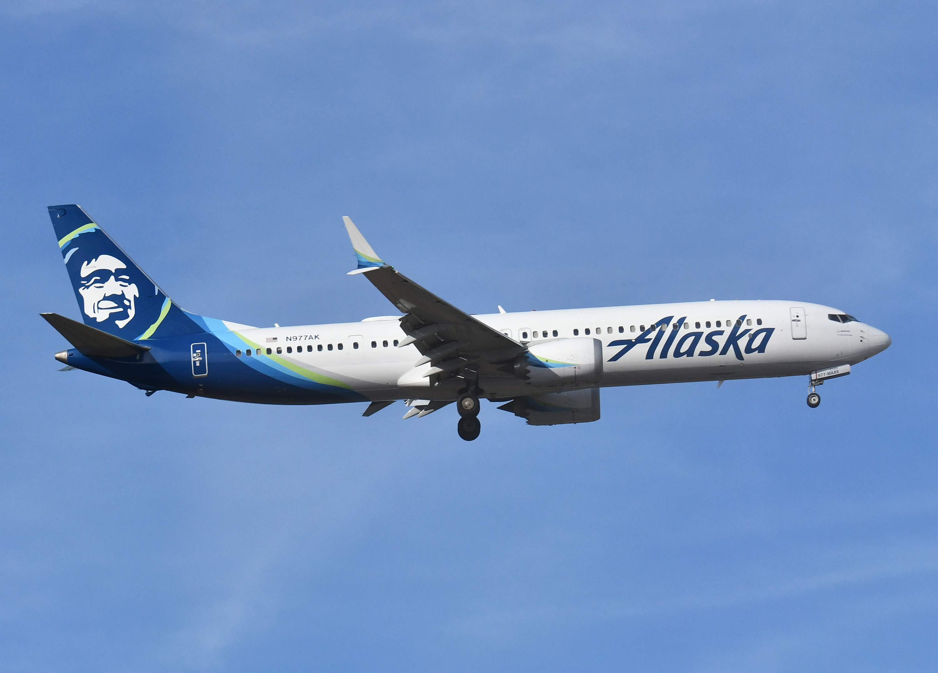 Alaska Airlines Boeing 737 Max 9 Landing JFK