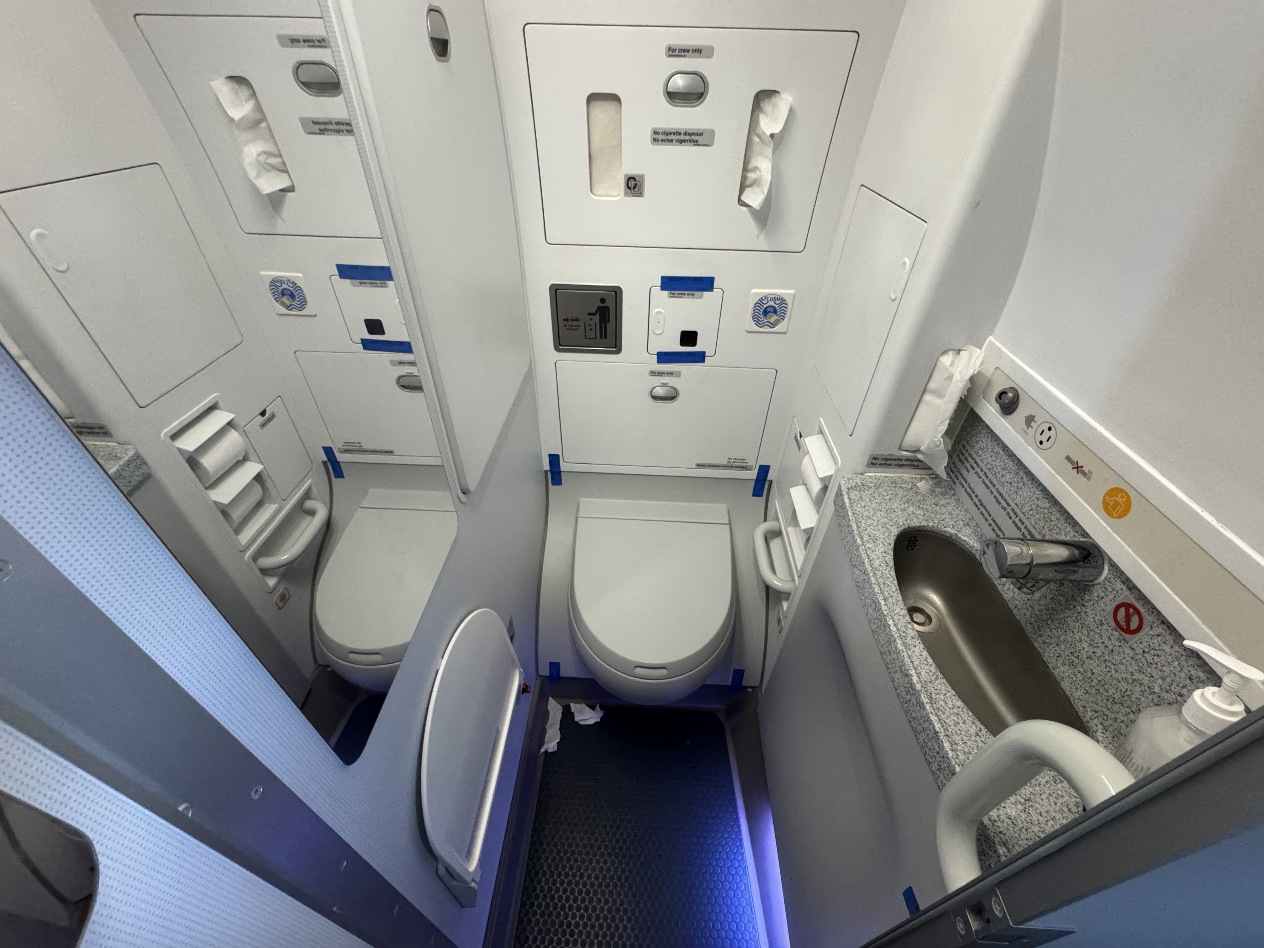 Allegiant A320 AVL HOU lavatory