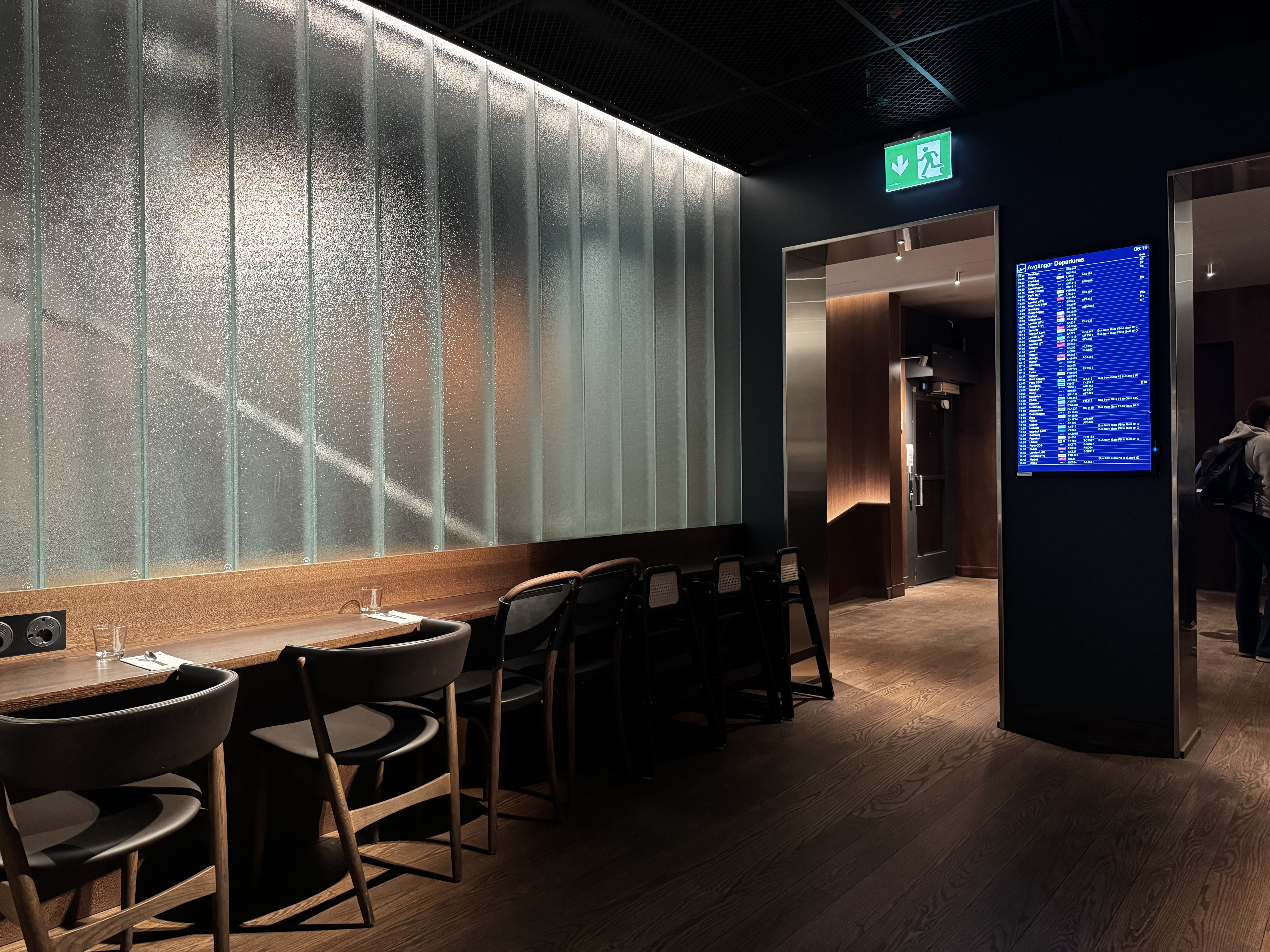 American Express Lounge Stockholm ARN departure board
