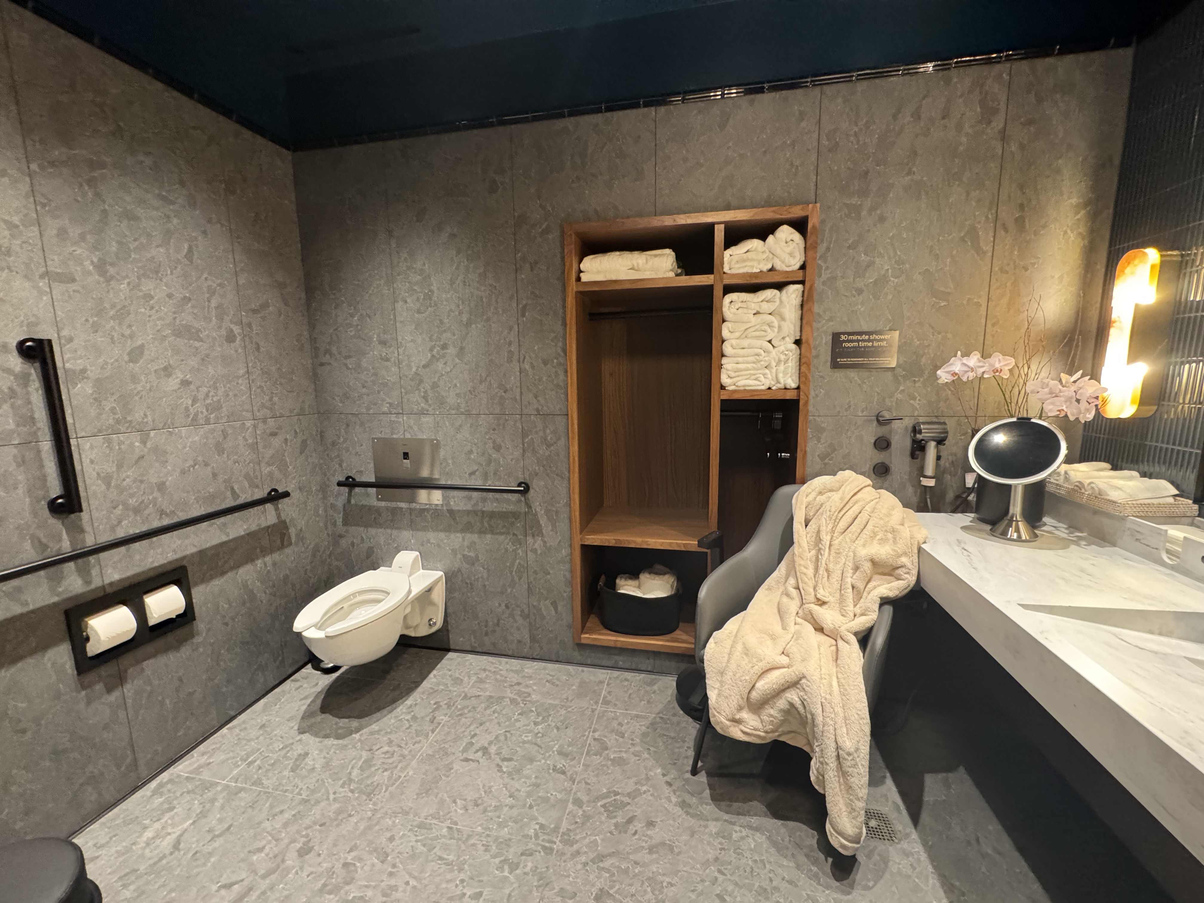 Amex Centurion Lounge SLC Shower Suite Overview