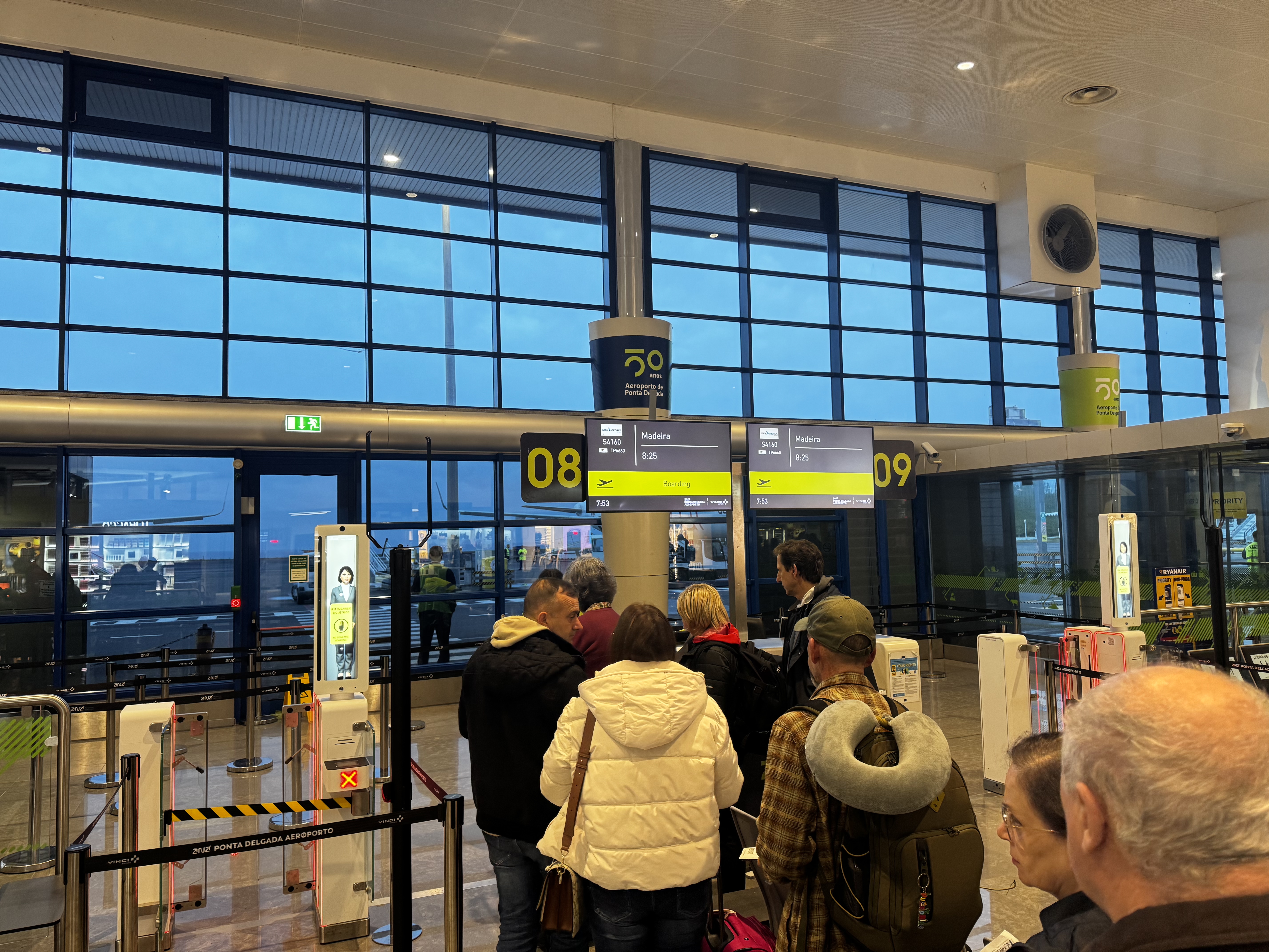 Azores Airlines boarding at PDL for FNC
