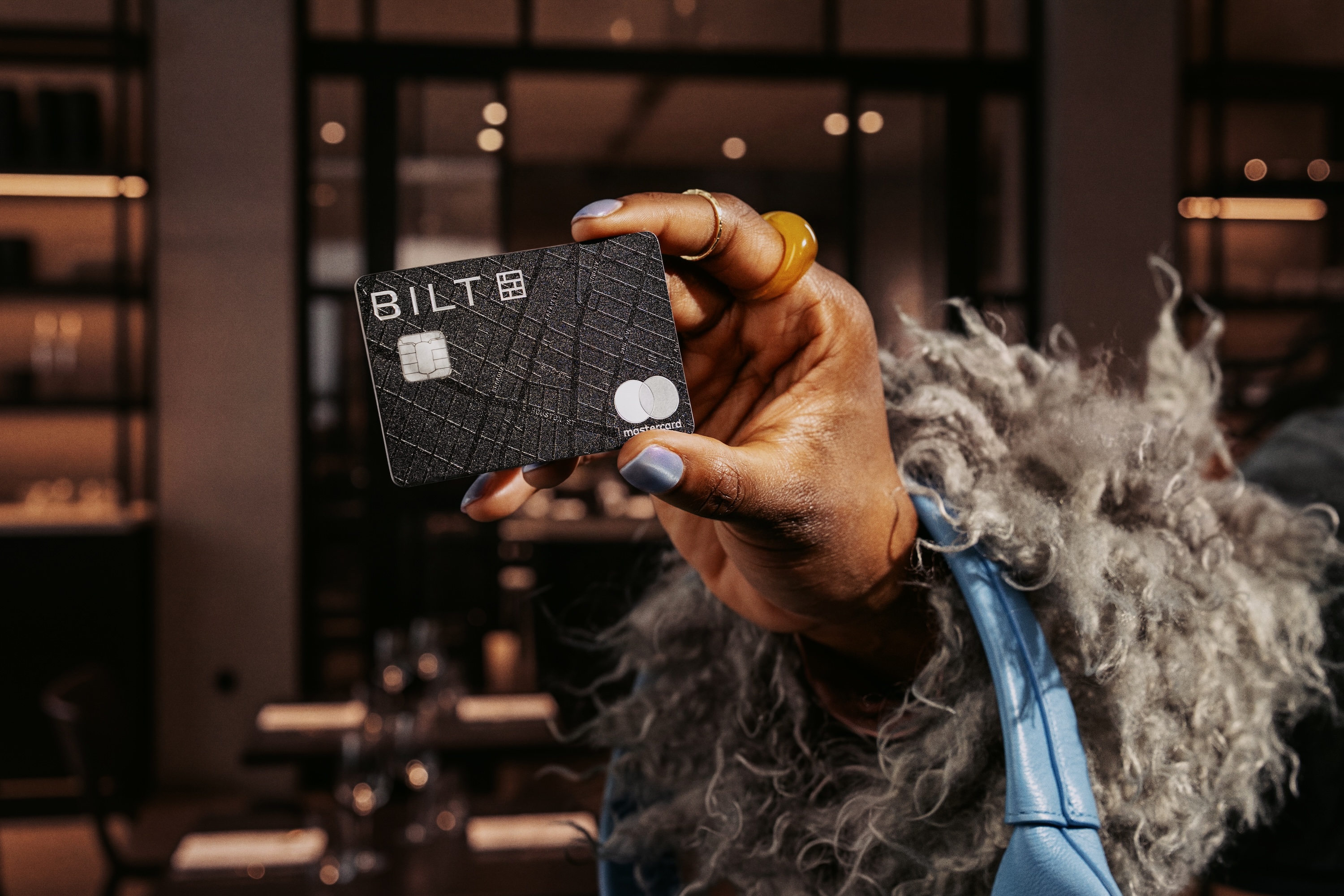 Bilt Obsidian Card restaurant closeup Bilt Obsidian Card restaurant closeup