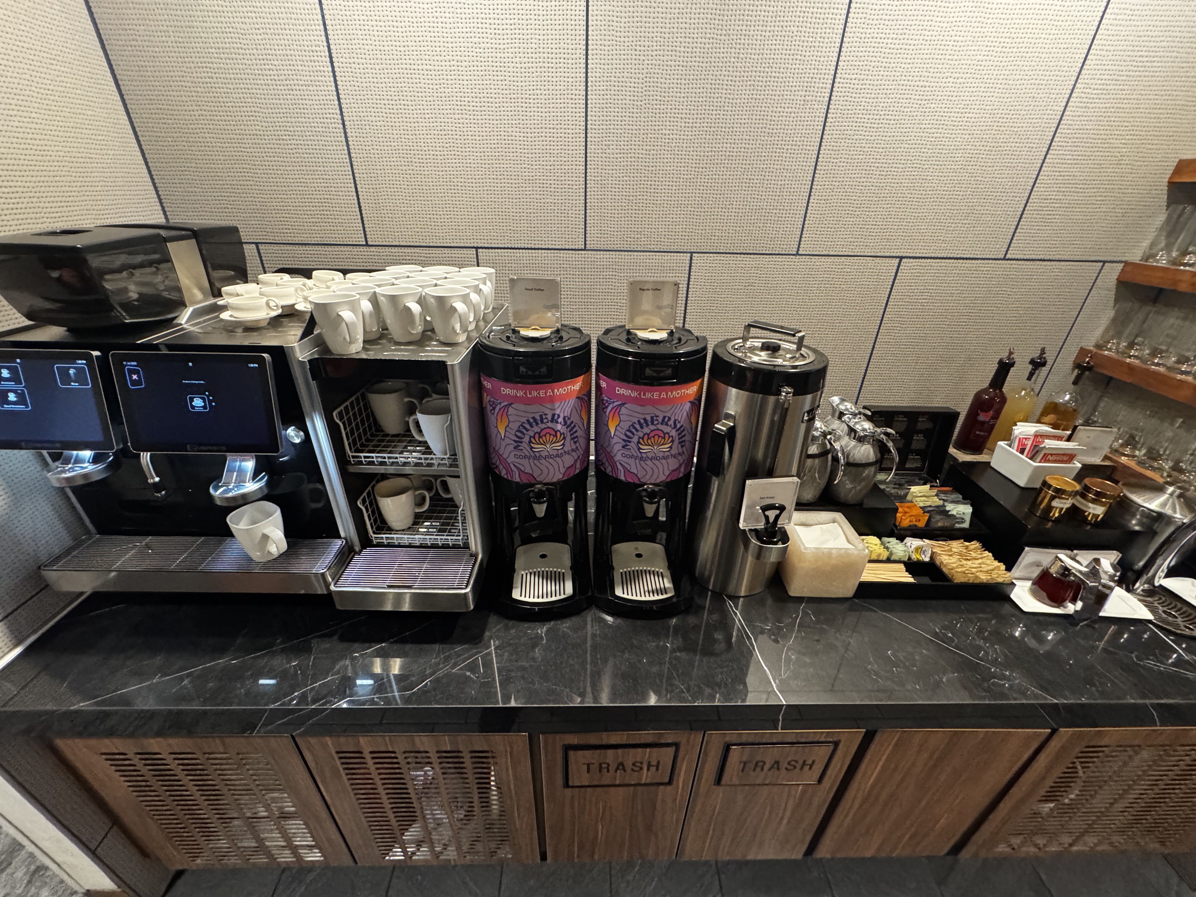 Centurion Lounge Las Vegas drink station Centurion Lounge Las Vegas drink station