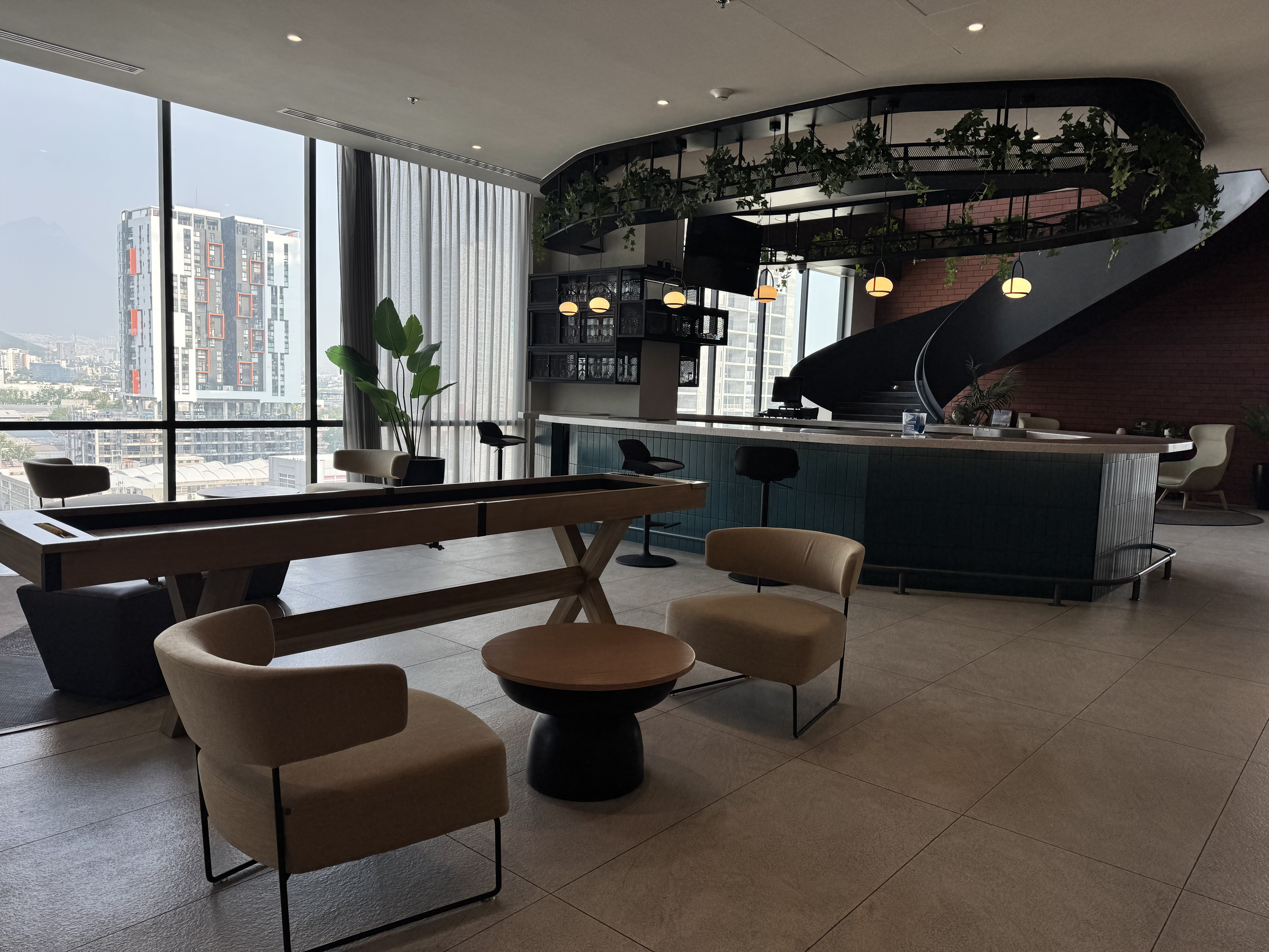 City Express Plus by Marriott Monterrey Centro bar
