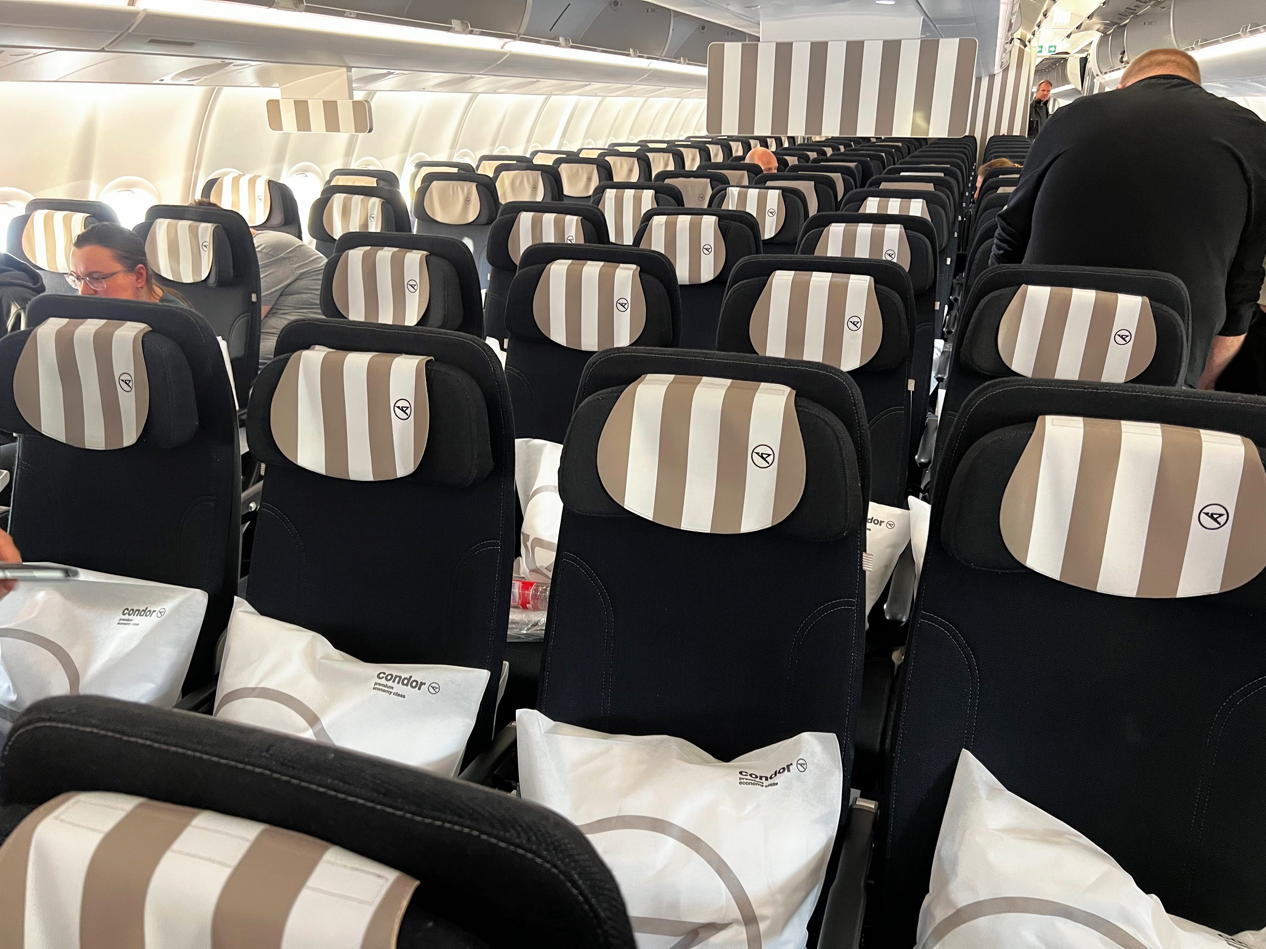 Condor premium economy cabin a330