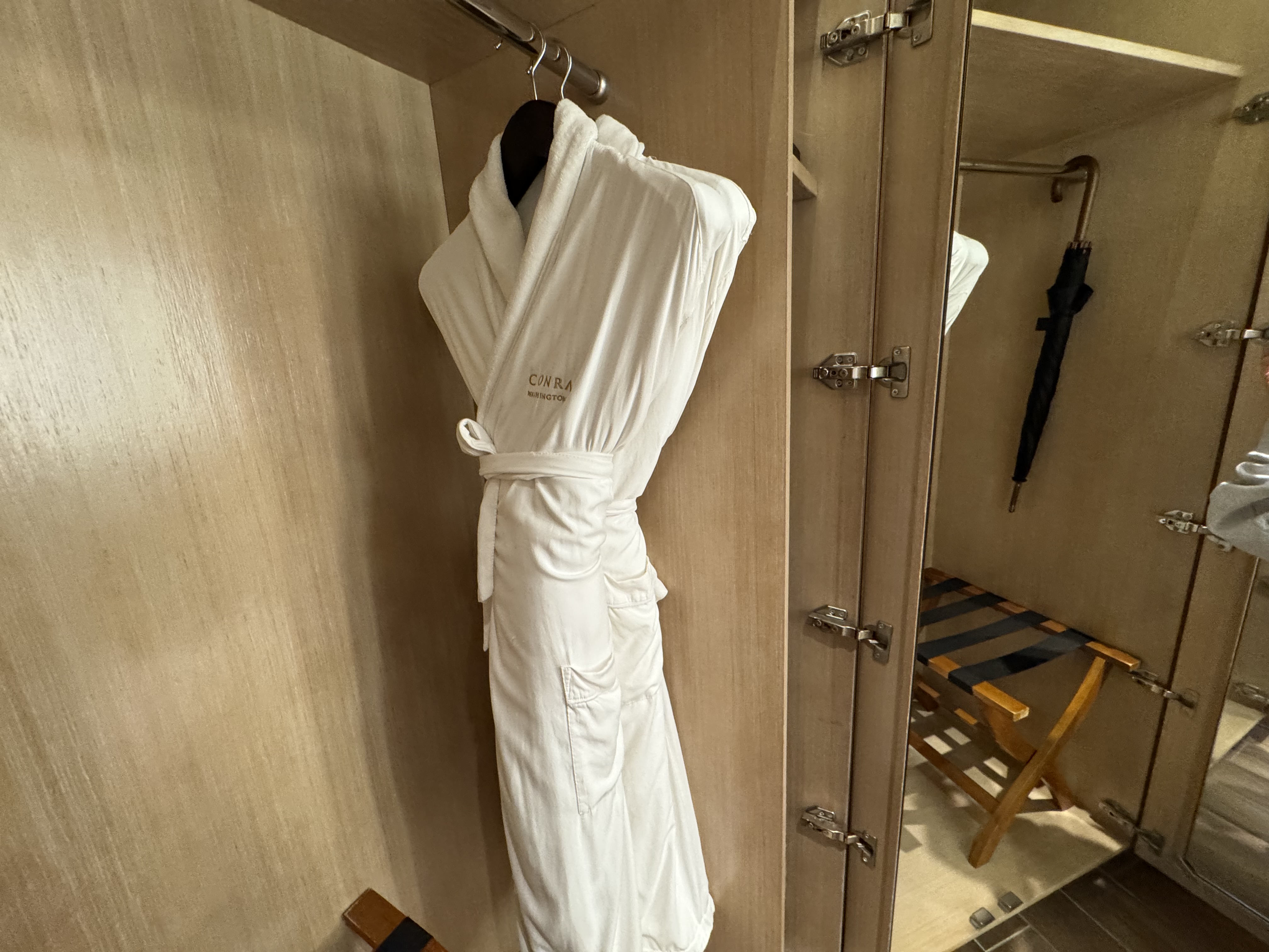 Conrad Washington DC Robe Conrad Washington DC Robe