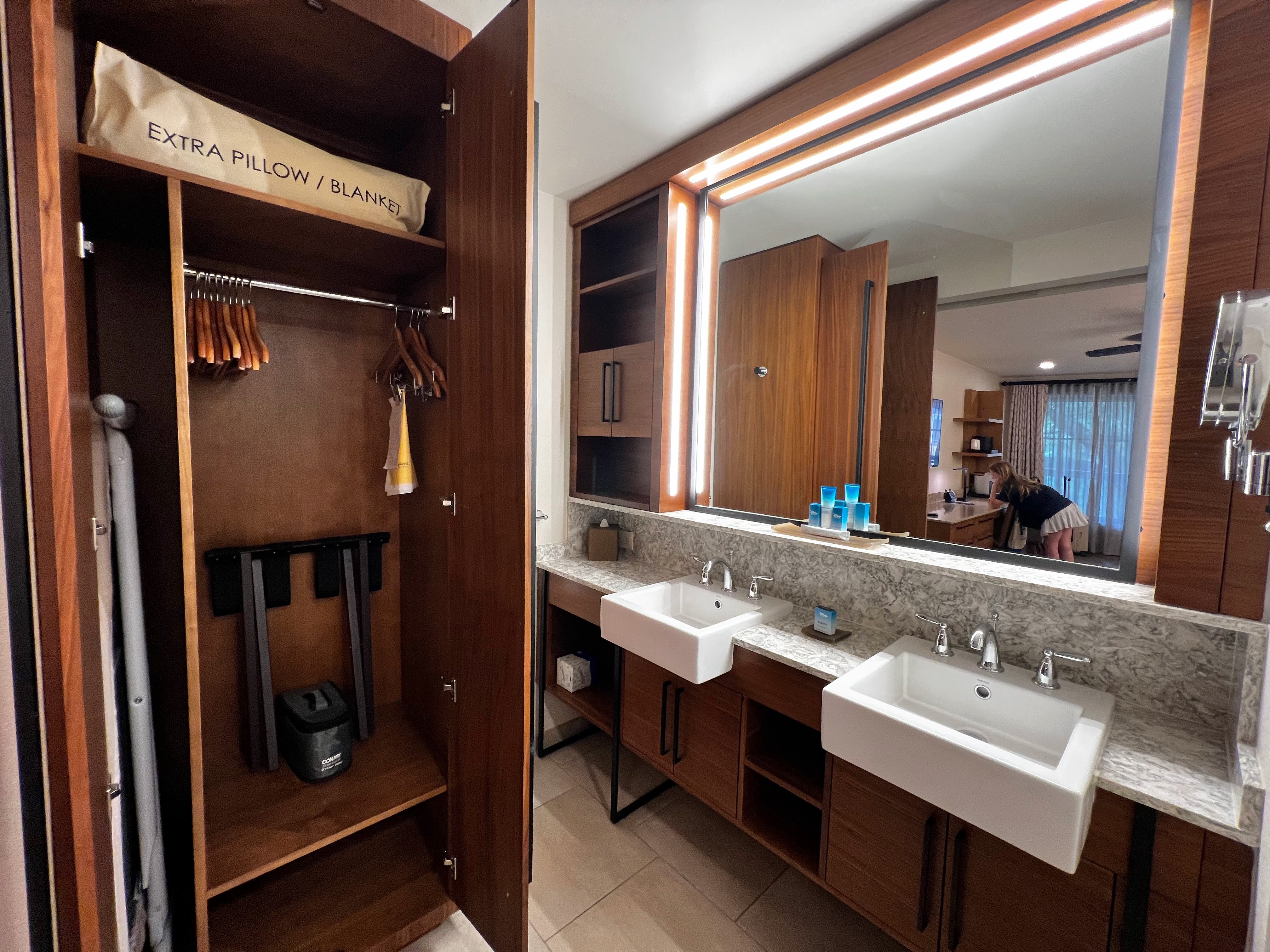 Coronado Springs guest room bathroom Coronado Springs guest room bathroom