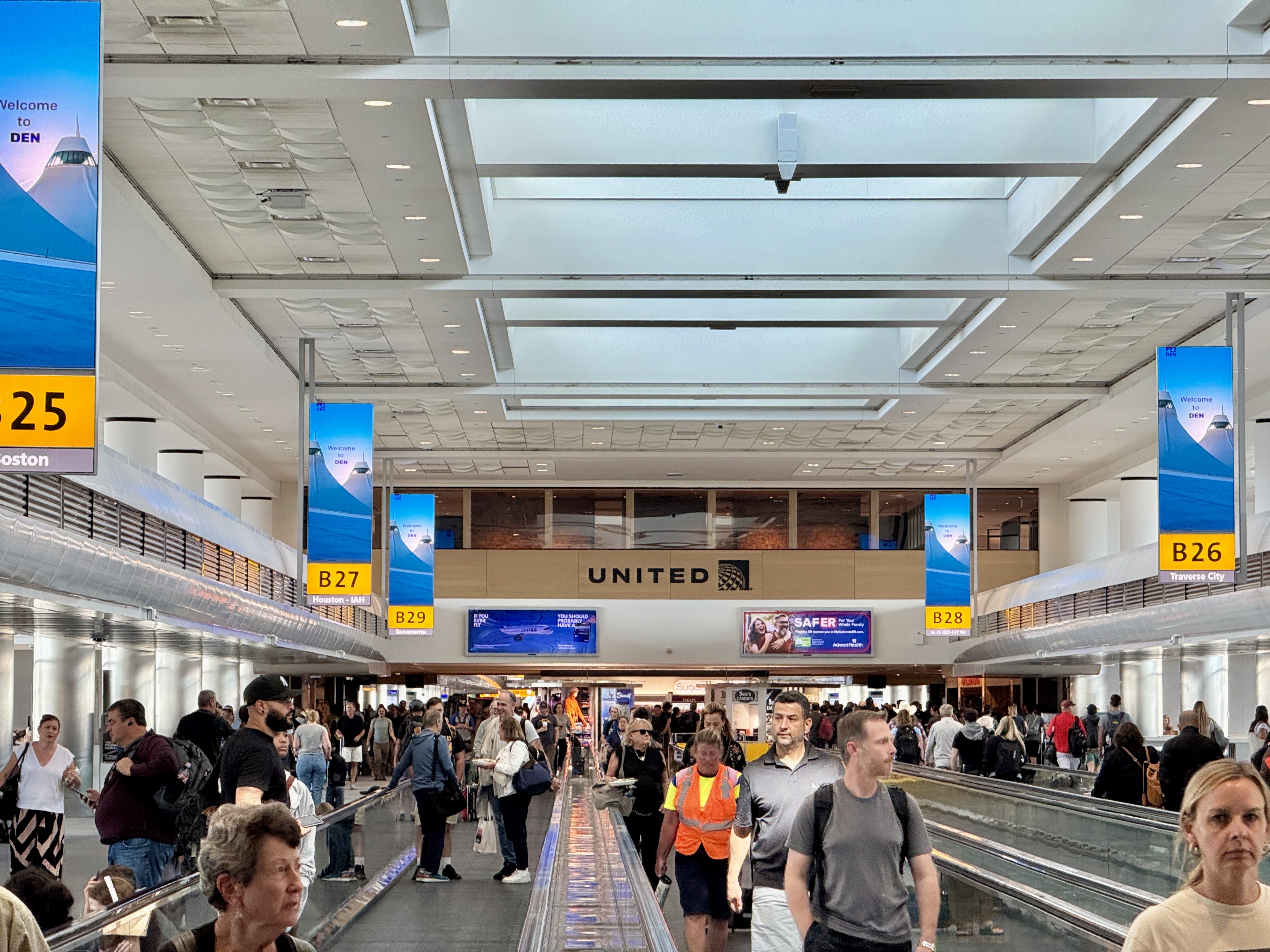 Denver Concourse B United Club West Exterior