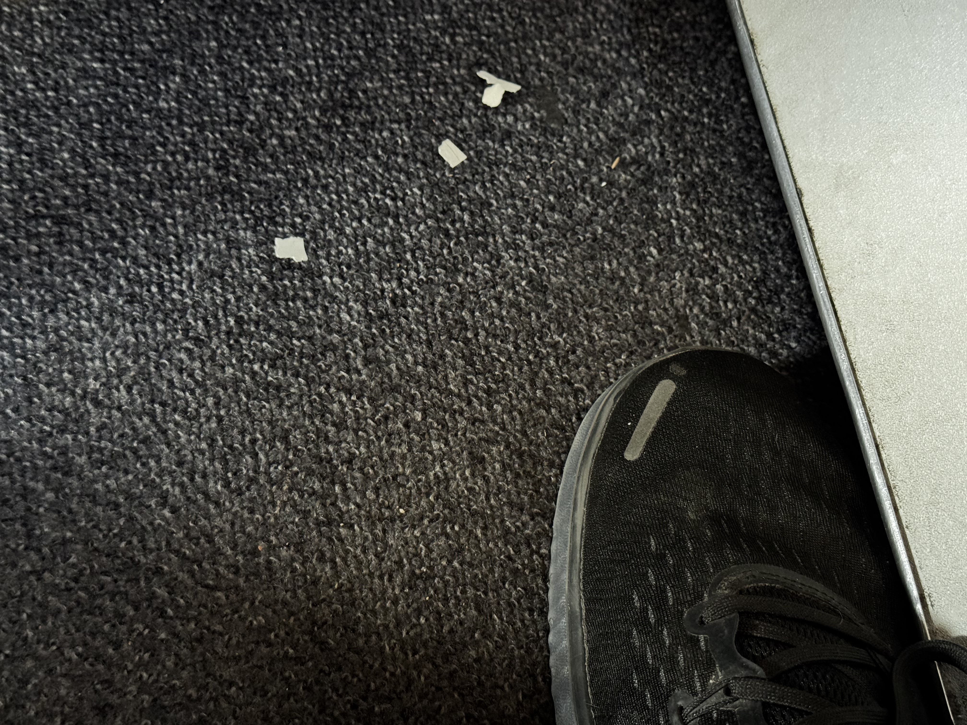 EasyJet A319 paper at feet