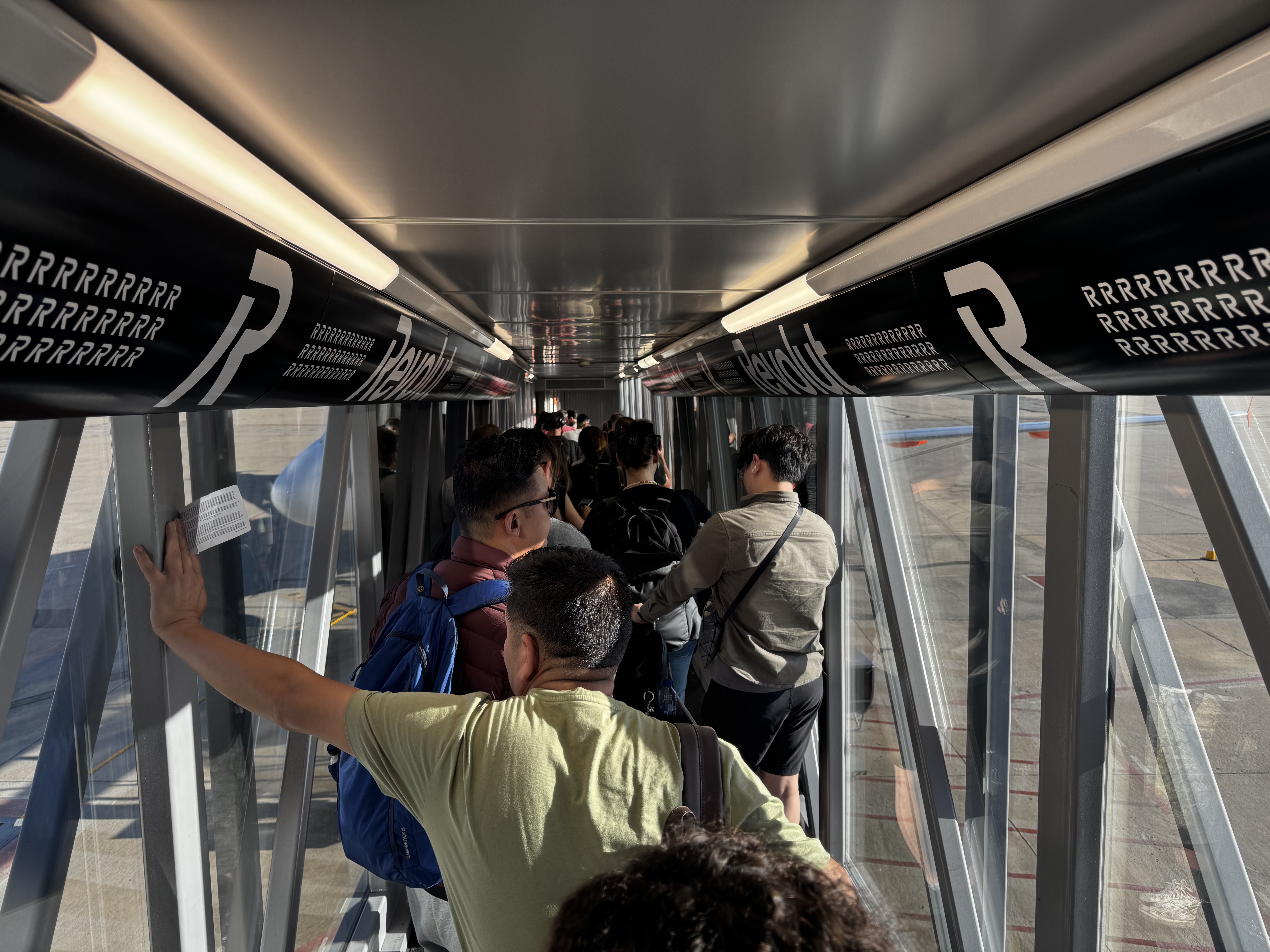 EasyJet queue in jet bridge BCN