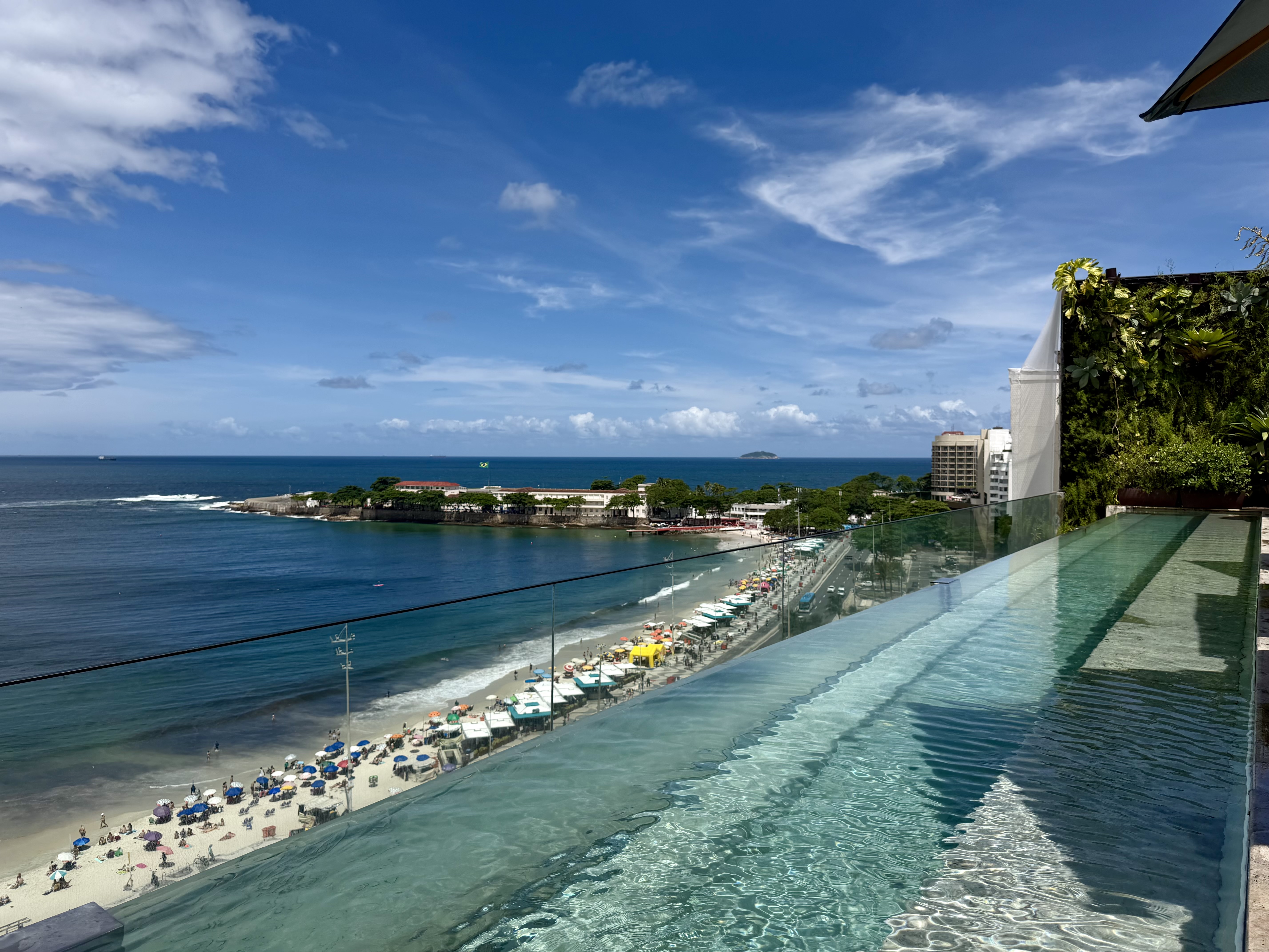 Emiliano Rio rooftop pool view south