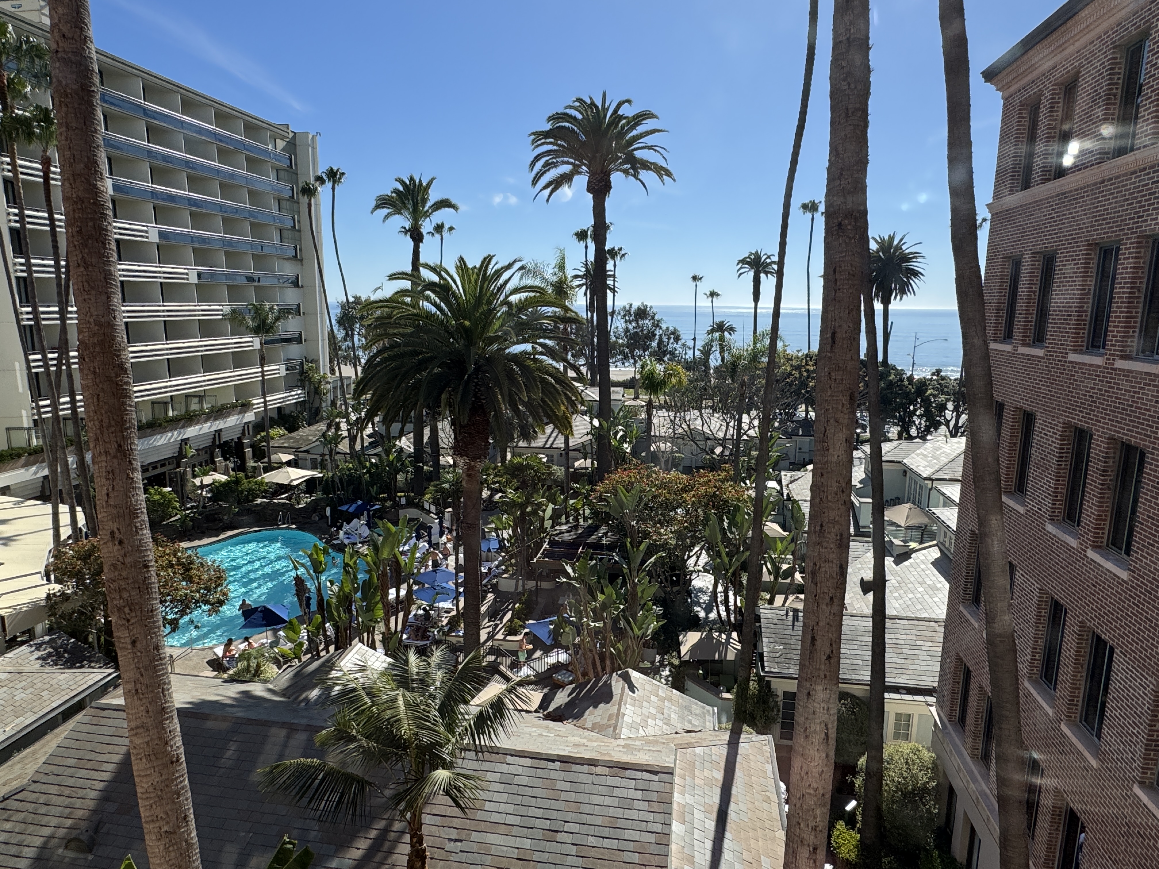Fairmont Miramar pool buildings