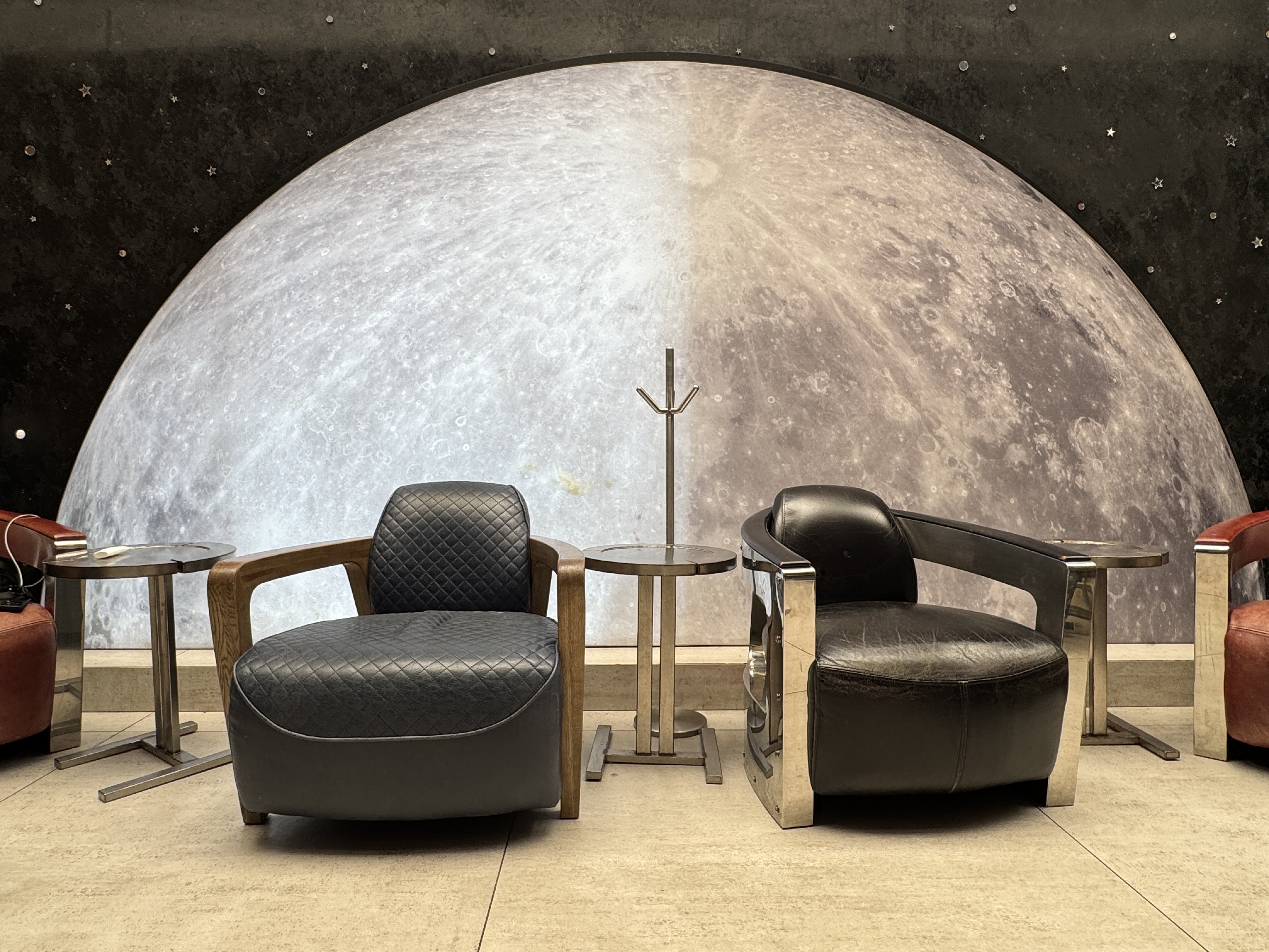 Grand Lounge Elite MEX seating near moon