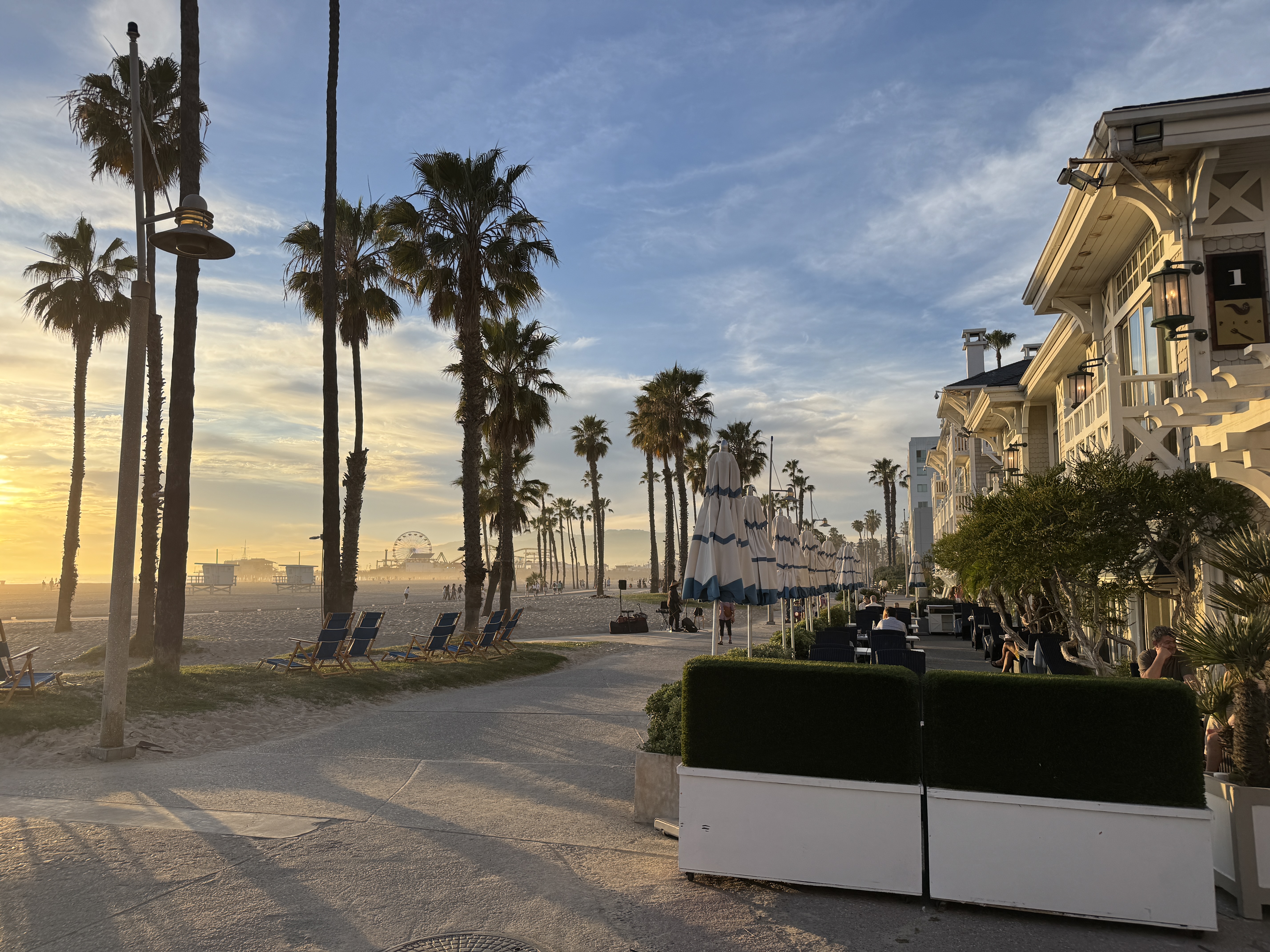 Hyatt Centric Delfina Santa Monica entrance onto boardwalk Hyatt Centric Delfina Santa Monica entrance onto boardwalk
