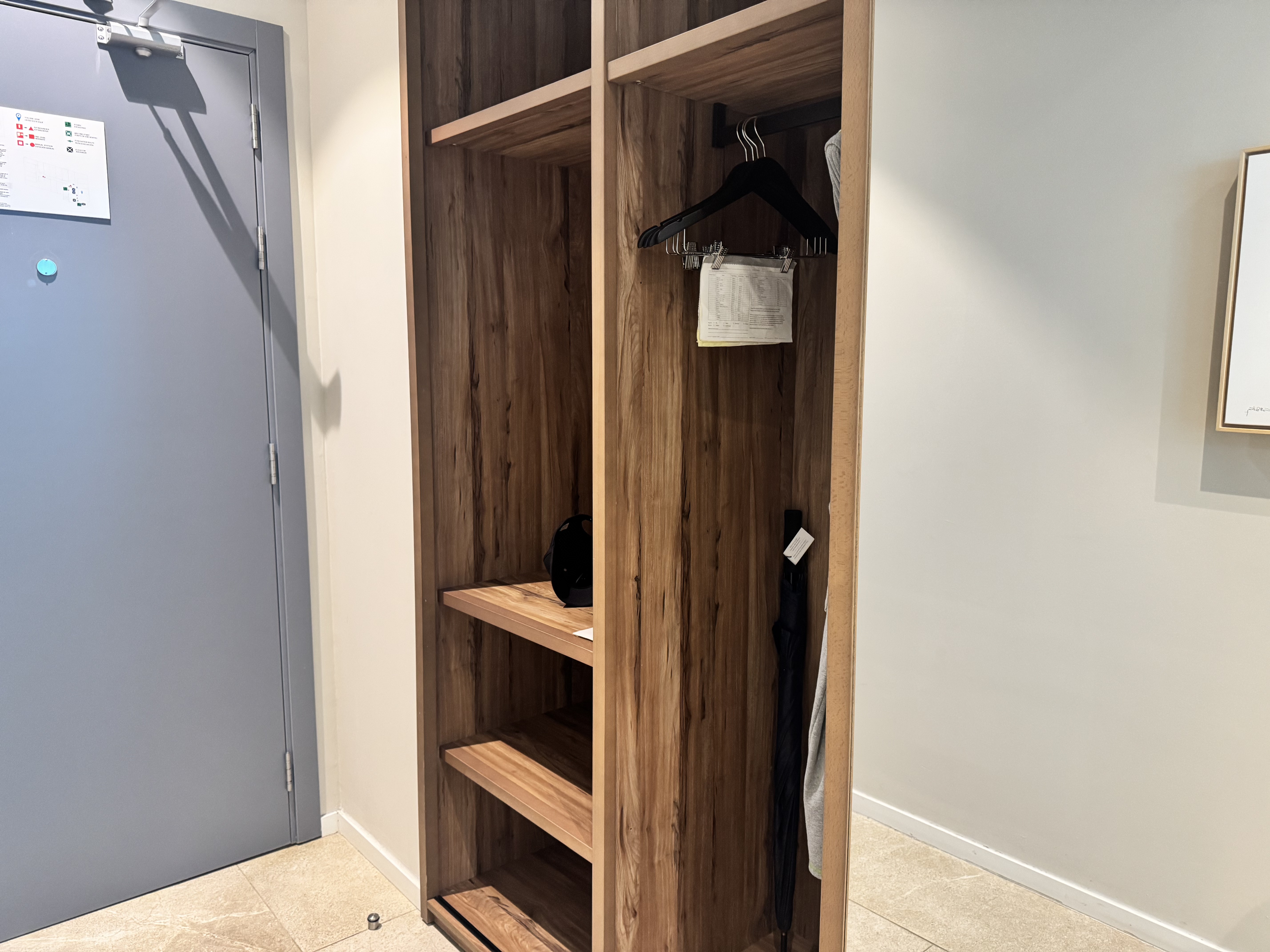 Hyatt Centric Santo Domingo Premiere Suite Entry Closet