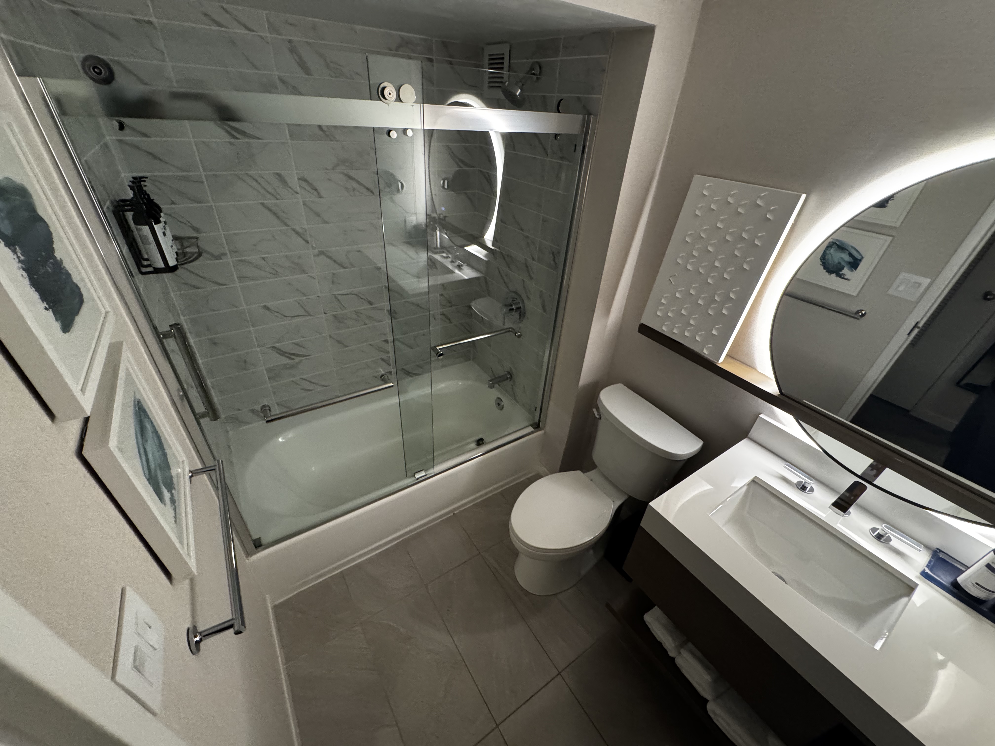 Hyatt Regency Boston Harbor bathroom