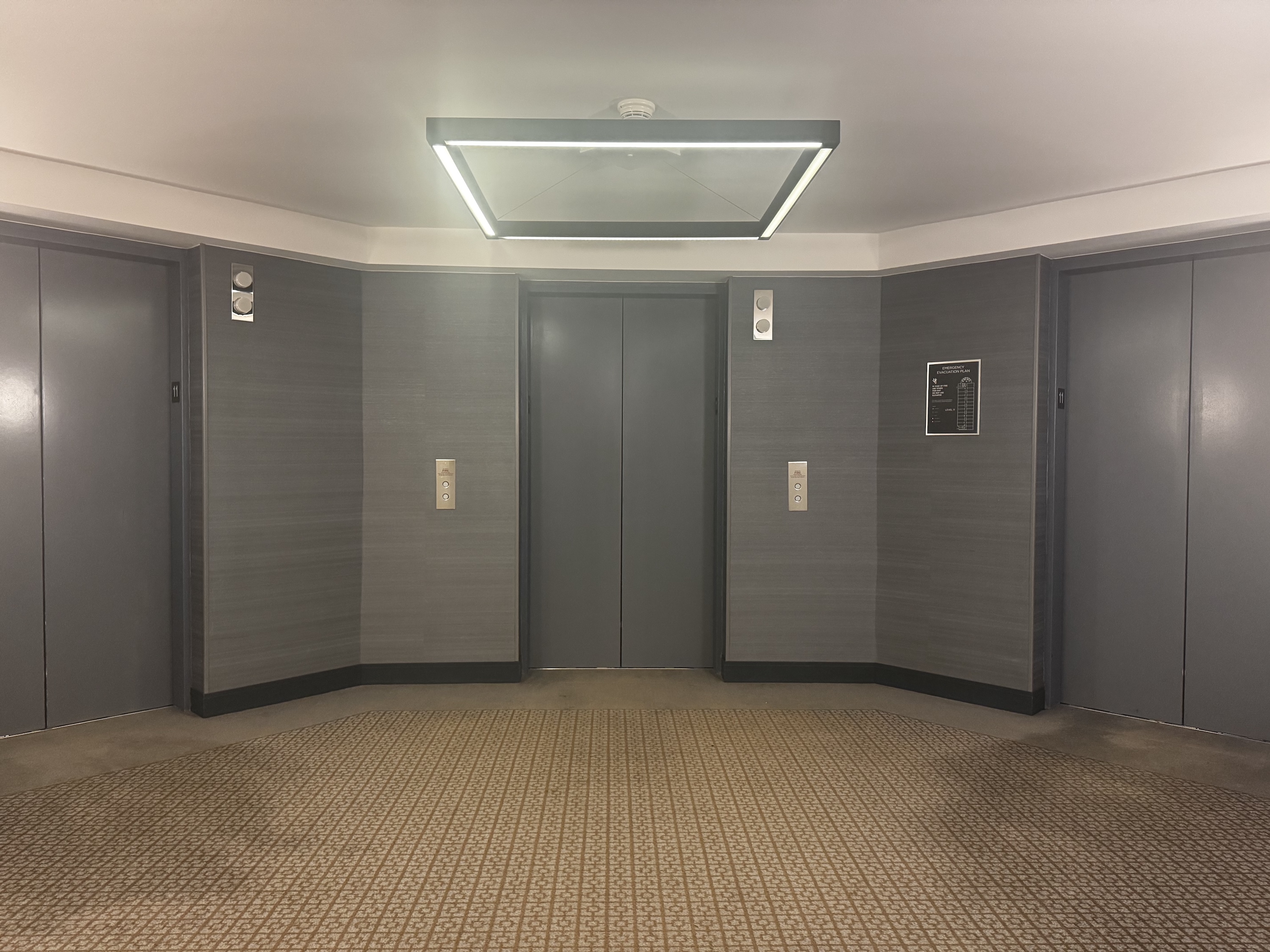 Hyatt Regency Boston Harbor elevator bank