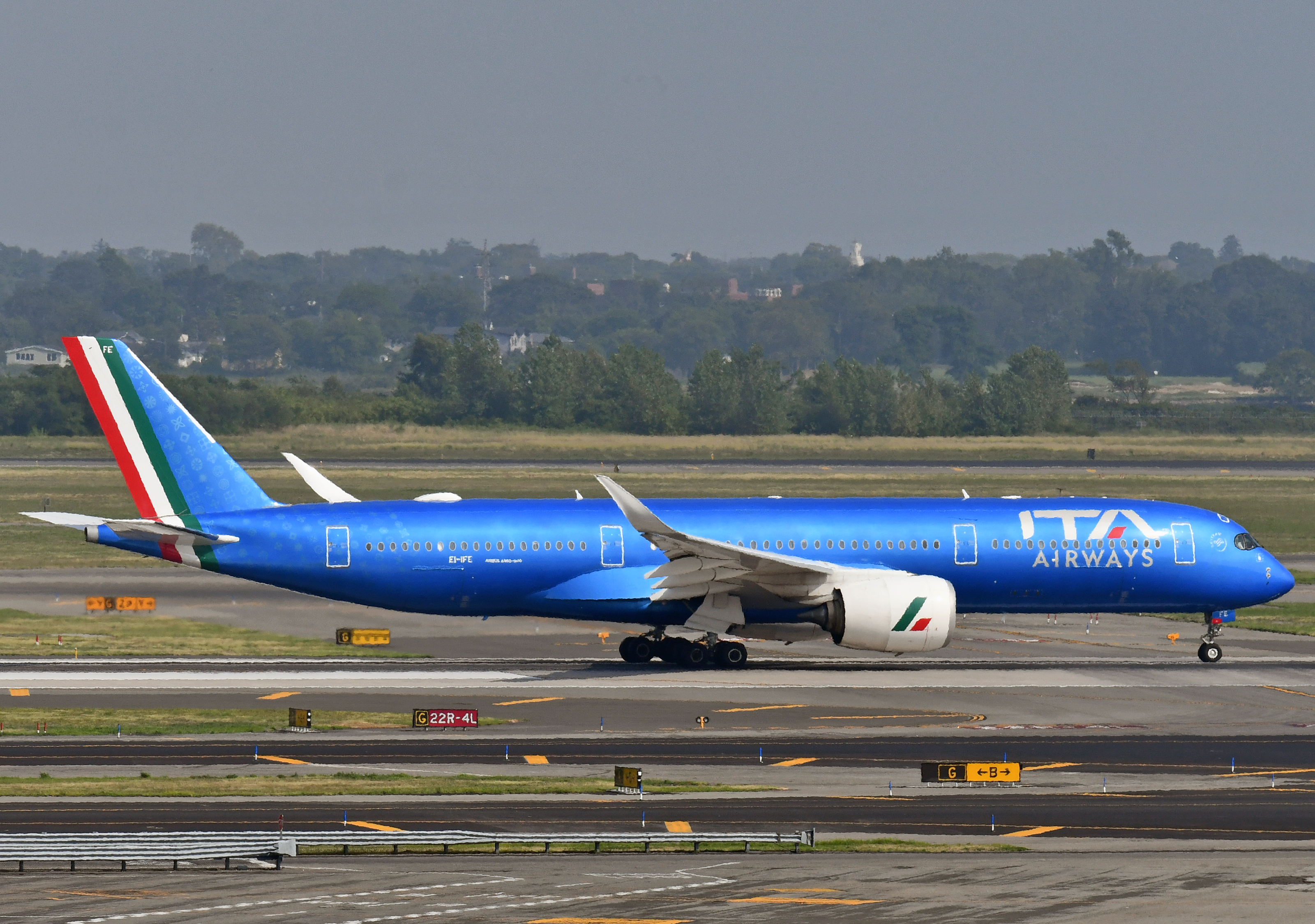 ITA Airways A350 900 Takeoff JFK