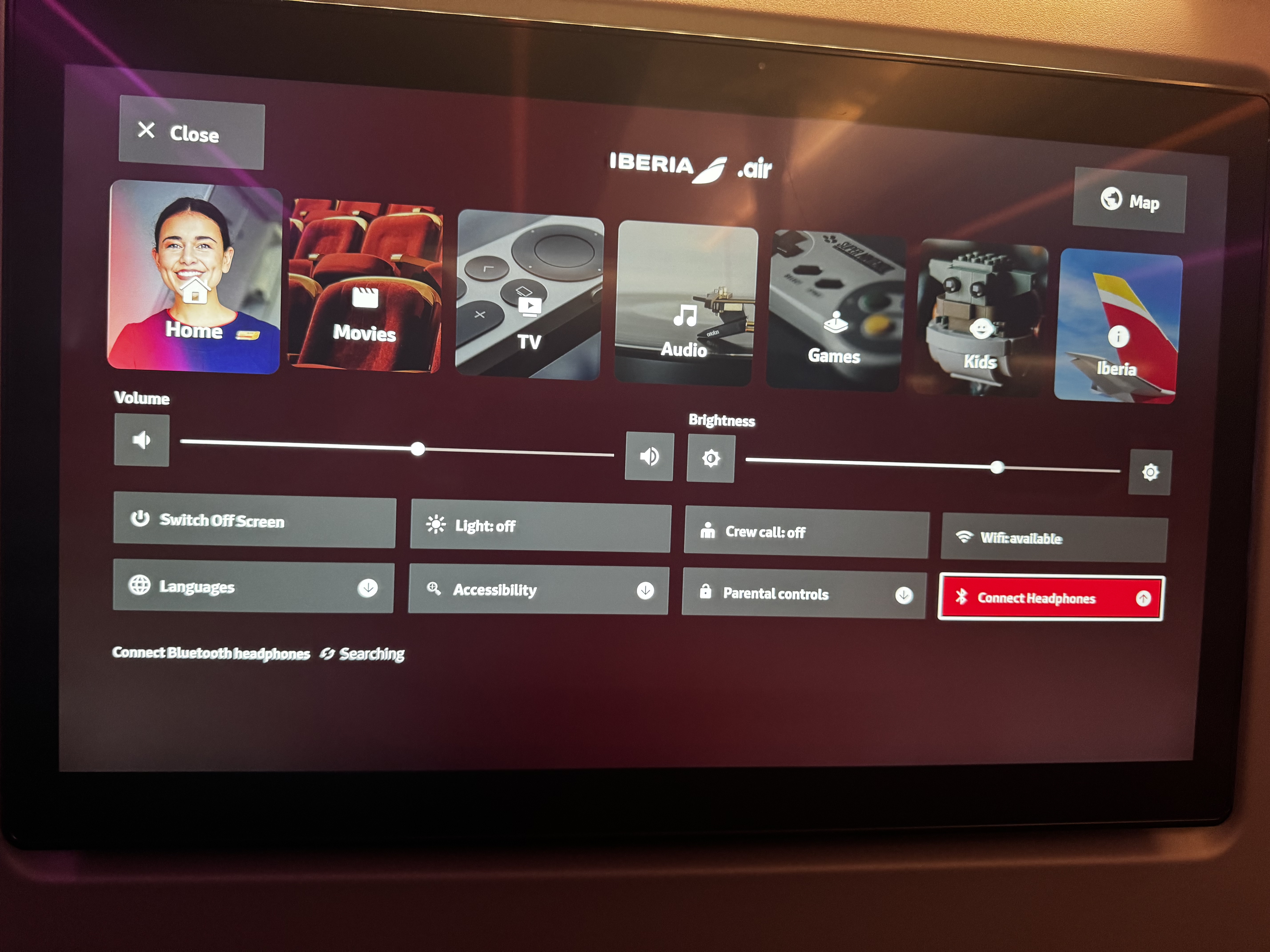 Iberia A321XLR MAD BOS connect headphones Iberia A321XLR MAD BOS connect headphones