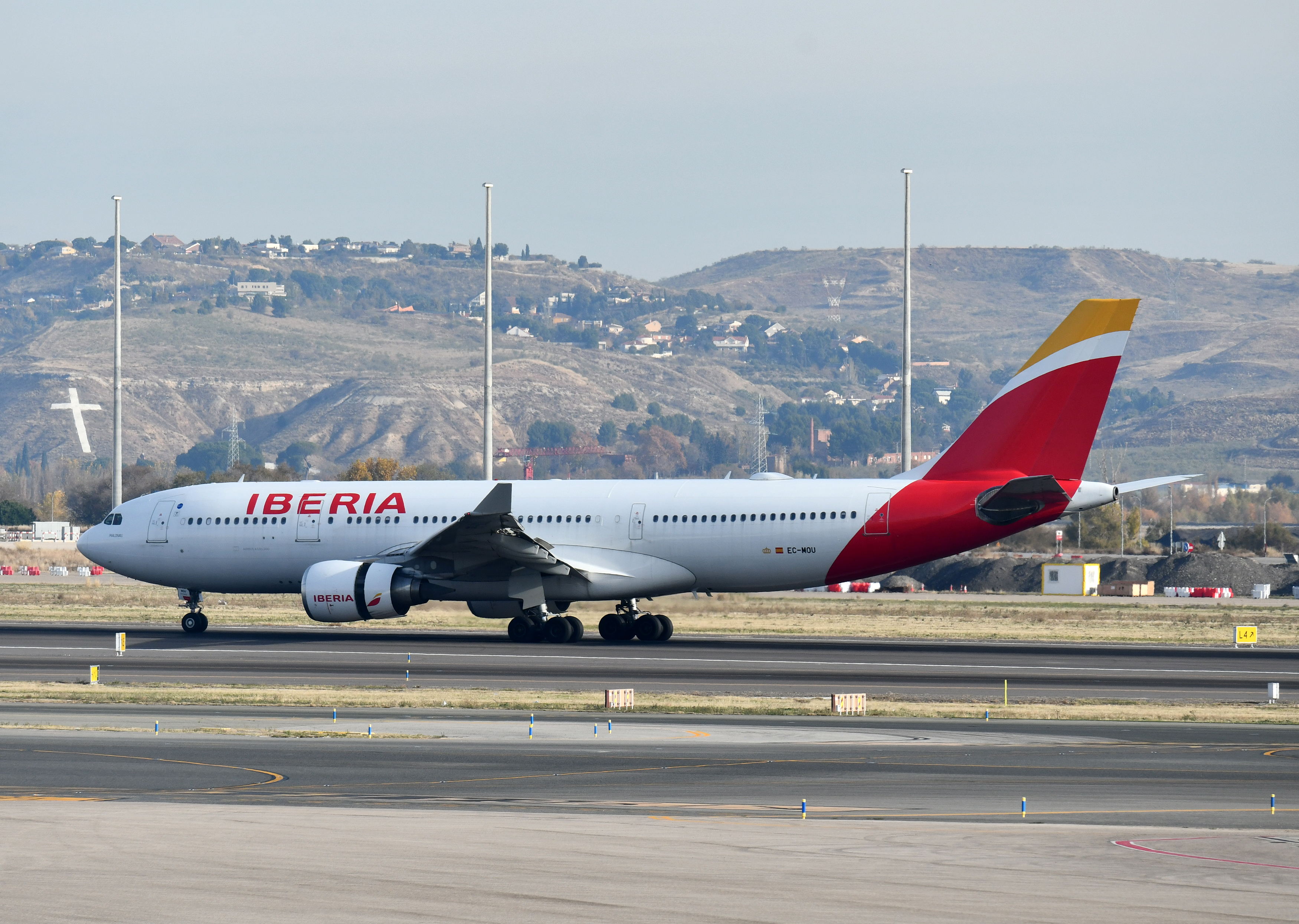 Iberia A330 200 landing MAD Iberia A330 200 landing MAD