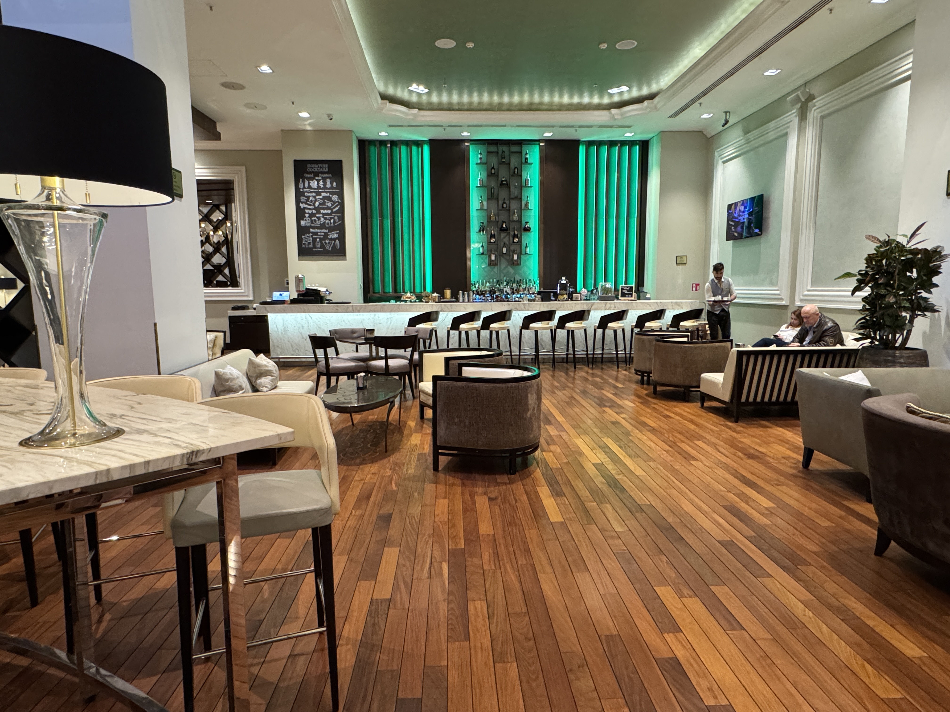 JW Marriott Bucharest Grand Hotel Pavilion Lounge