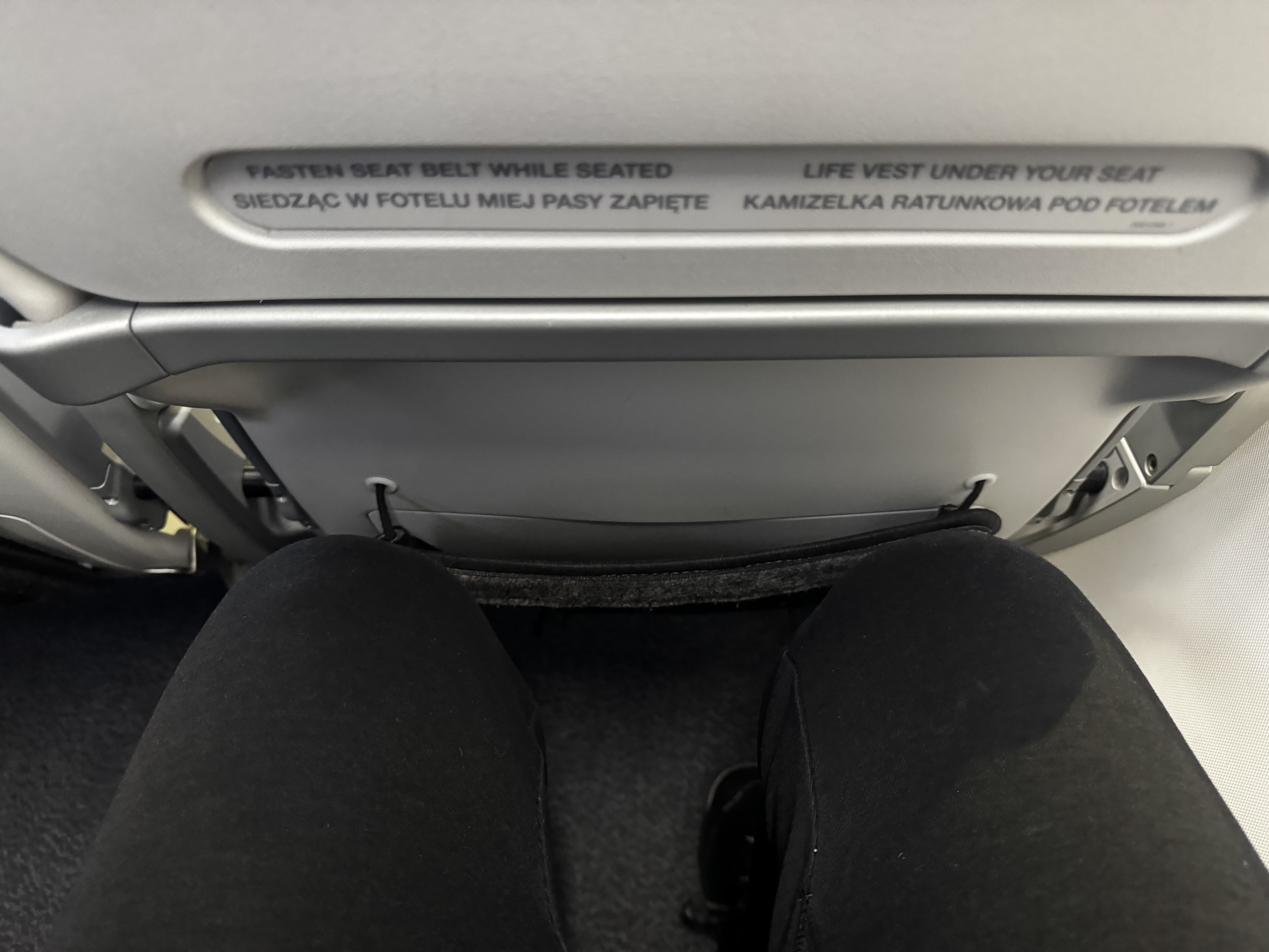 LOT Polish Boeing 737 MAX 8 space at knees