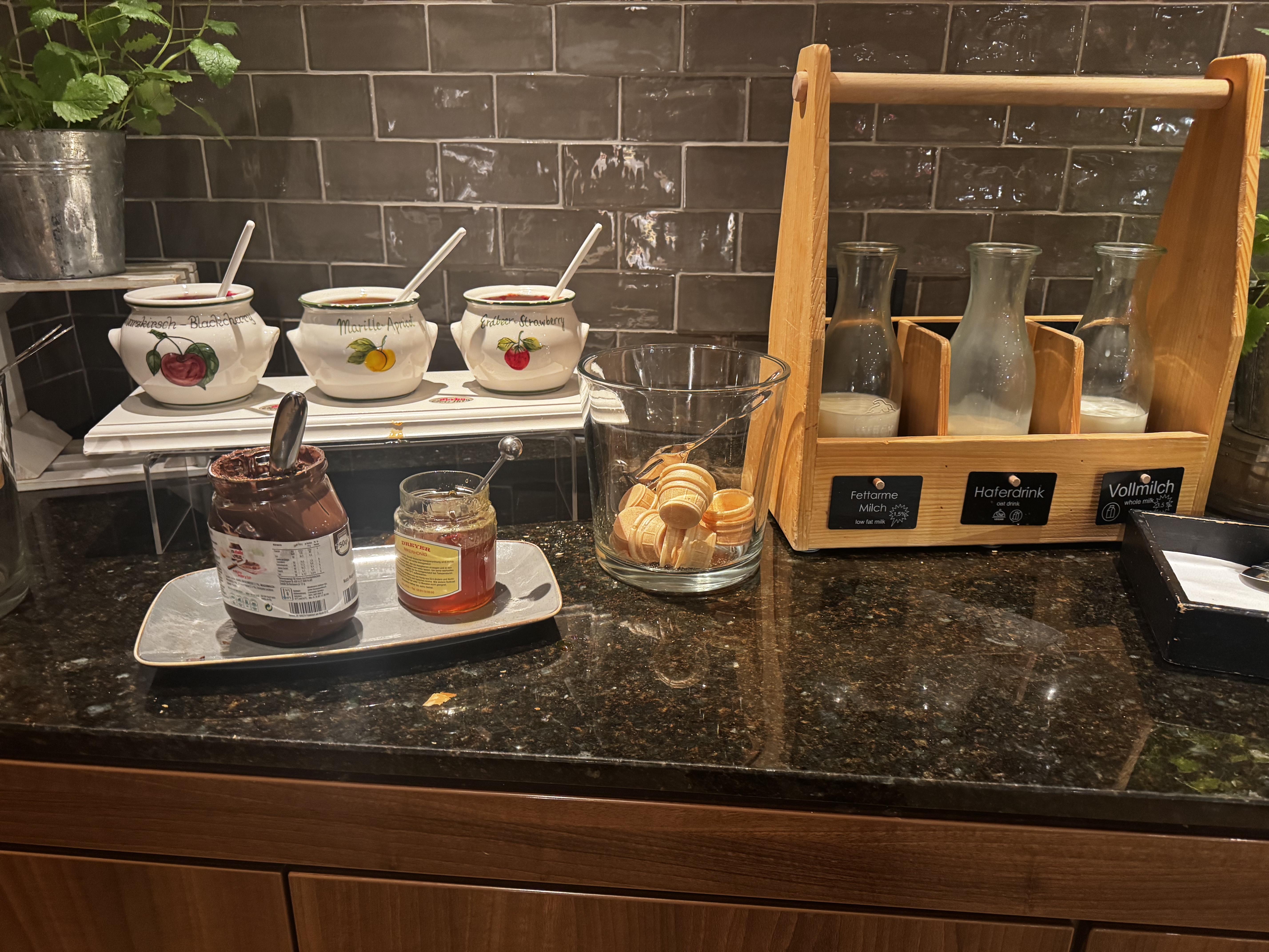Lindner Hotel Hamburg Am Michel JdV Hyatt breakfast spreads milks