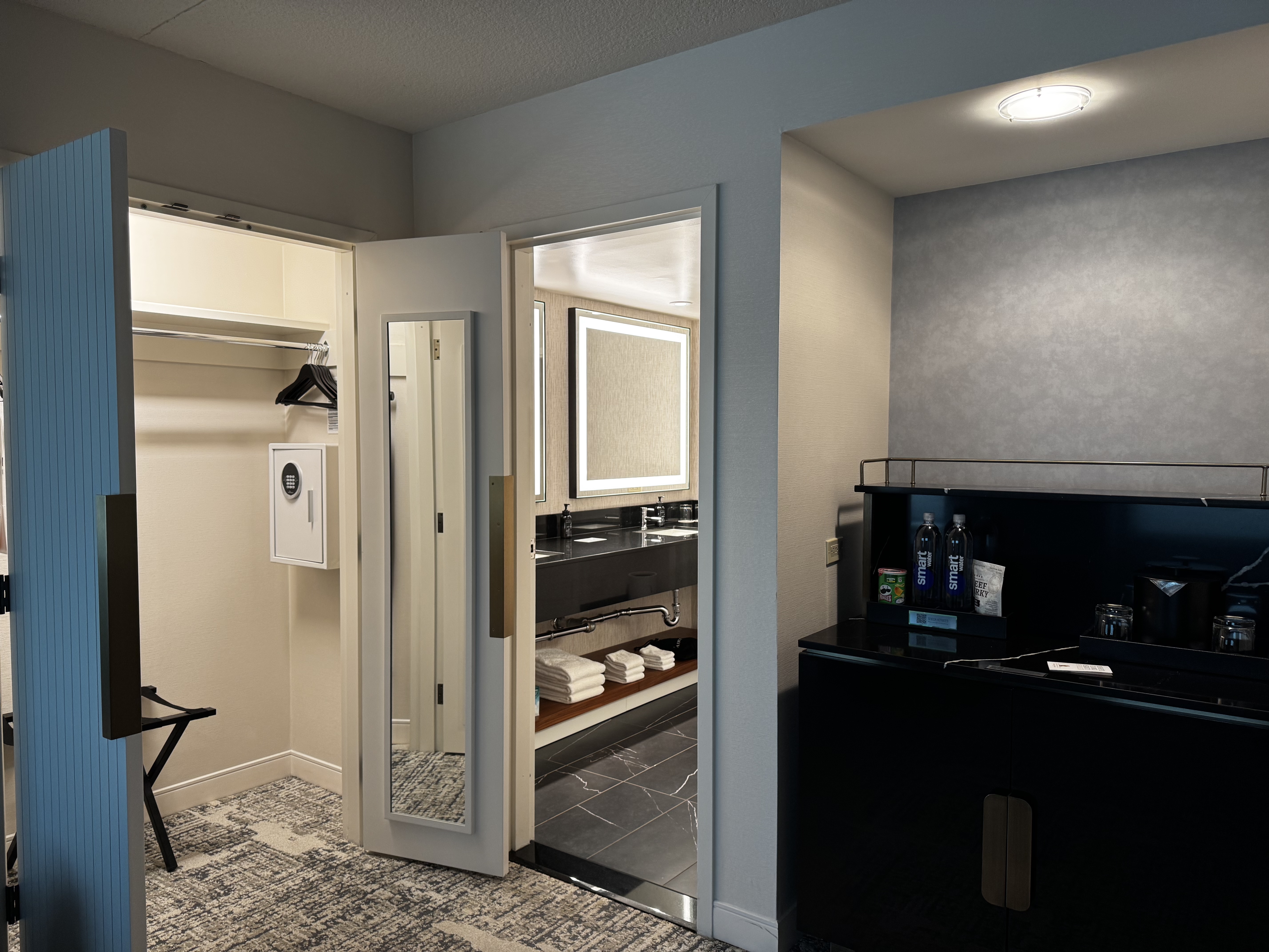 MGM Grand Las Vegas Executive King Suite minibar closet MGM Grand Las Vegas Executive King Suite minibar closet