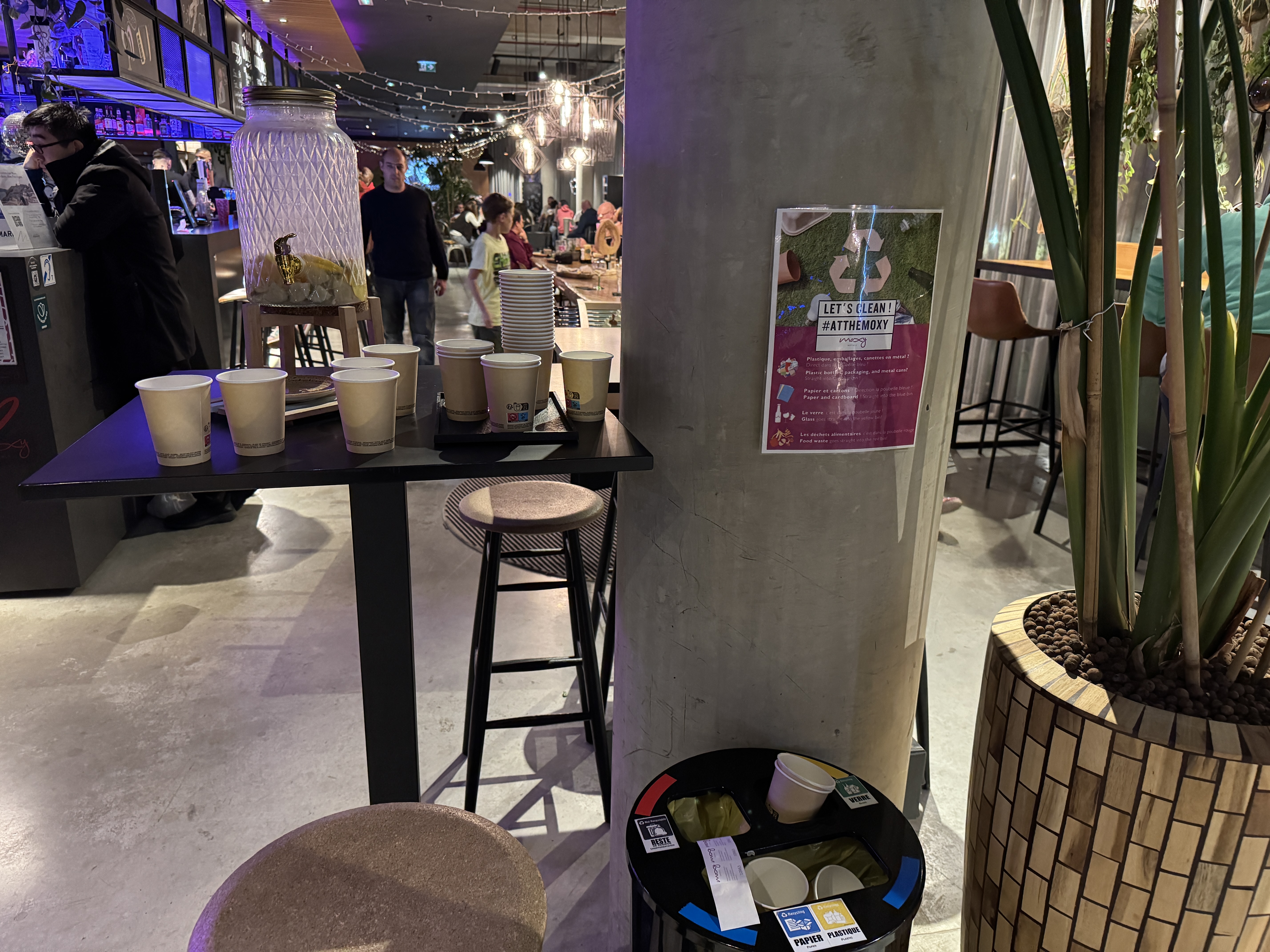 Moxy Paris Charles de Gaulle Airport water overflow Moxy Paris Charles de Gaulle Airport water overflow