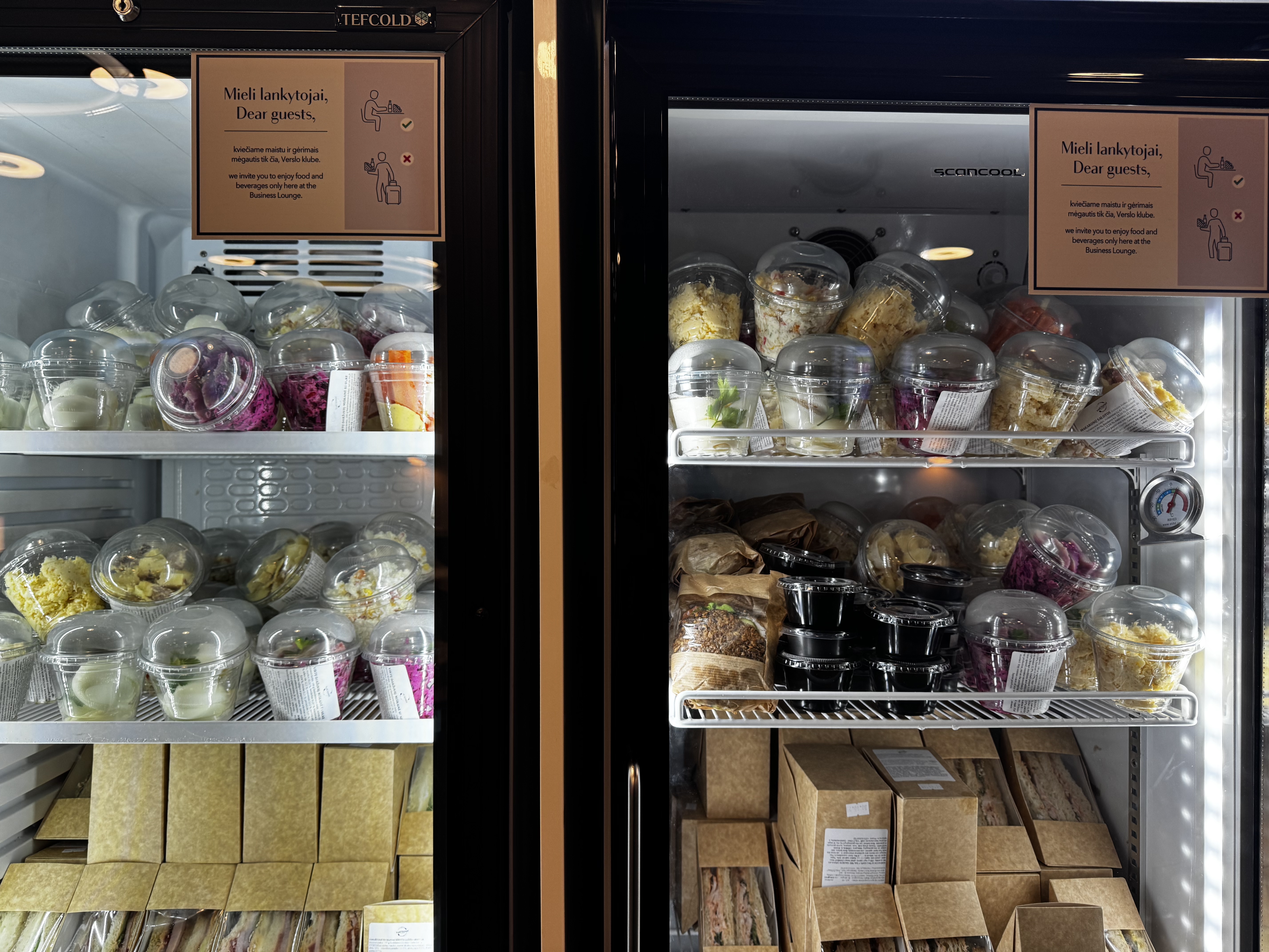 Narbutas Business Lounge Vilnius VNO prepacked meals