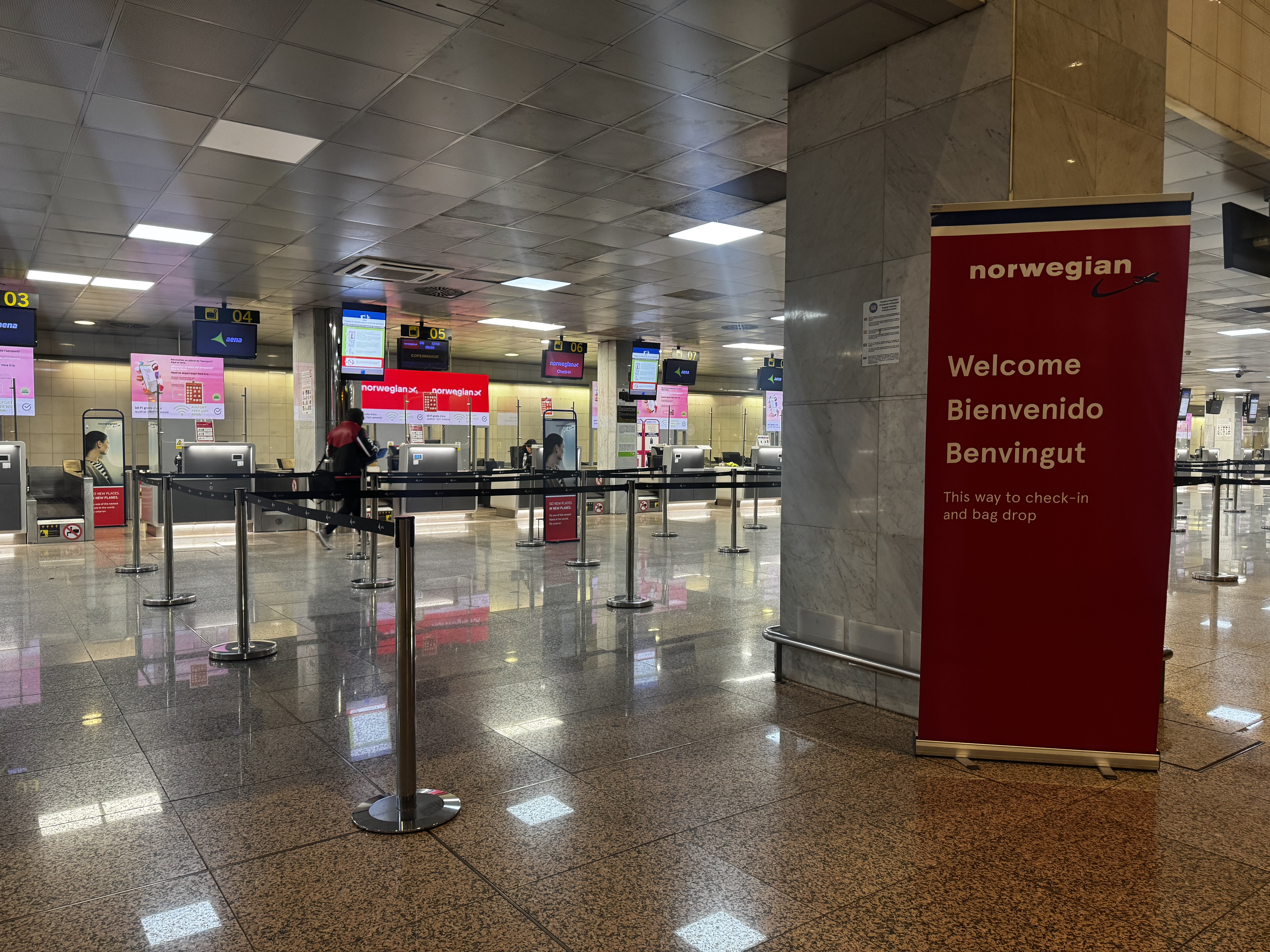 Norwegian check in BCN T2