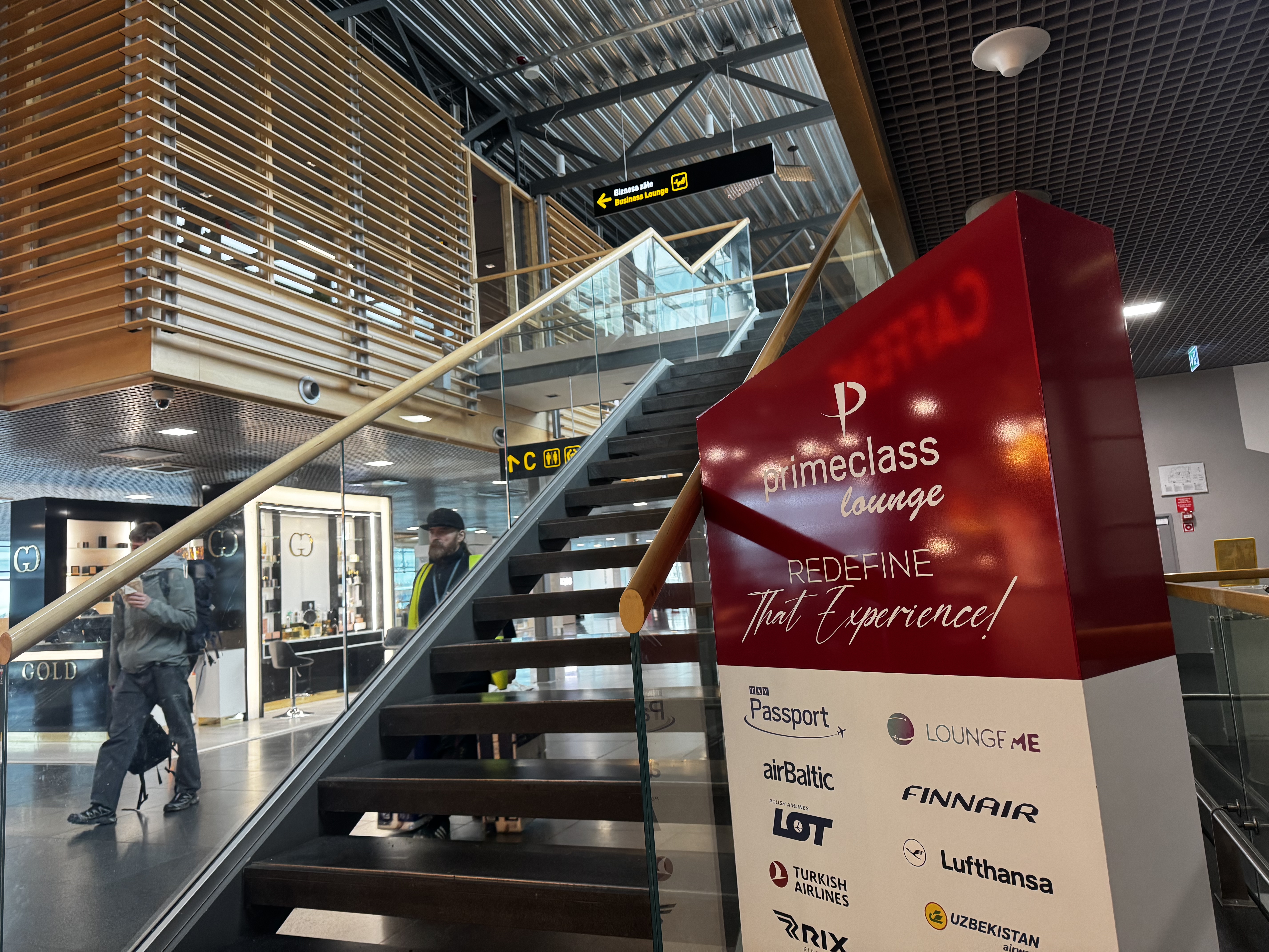 Primeclass Lounge Riga RIX sign