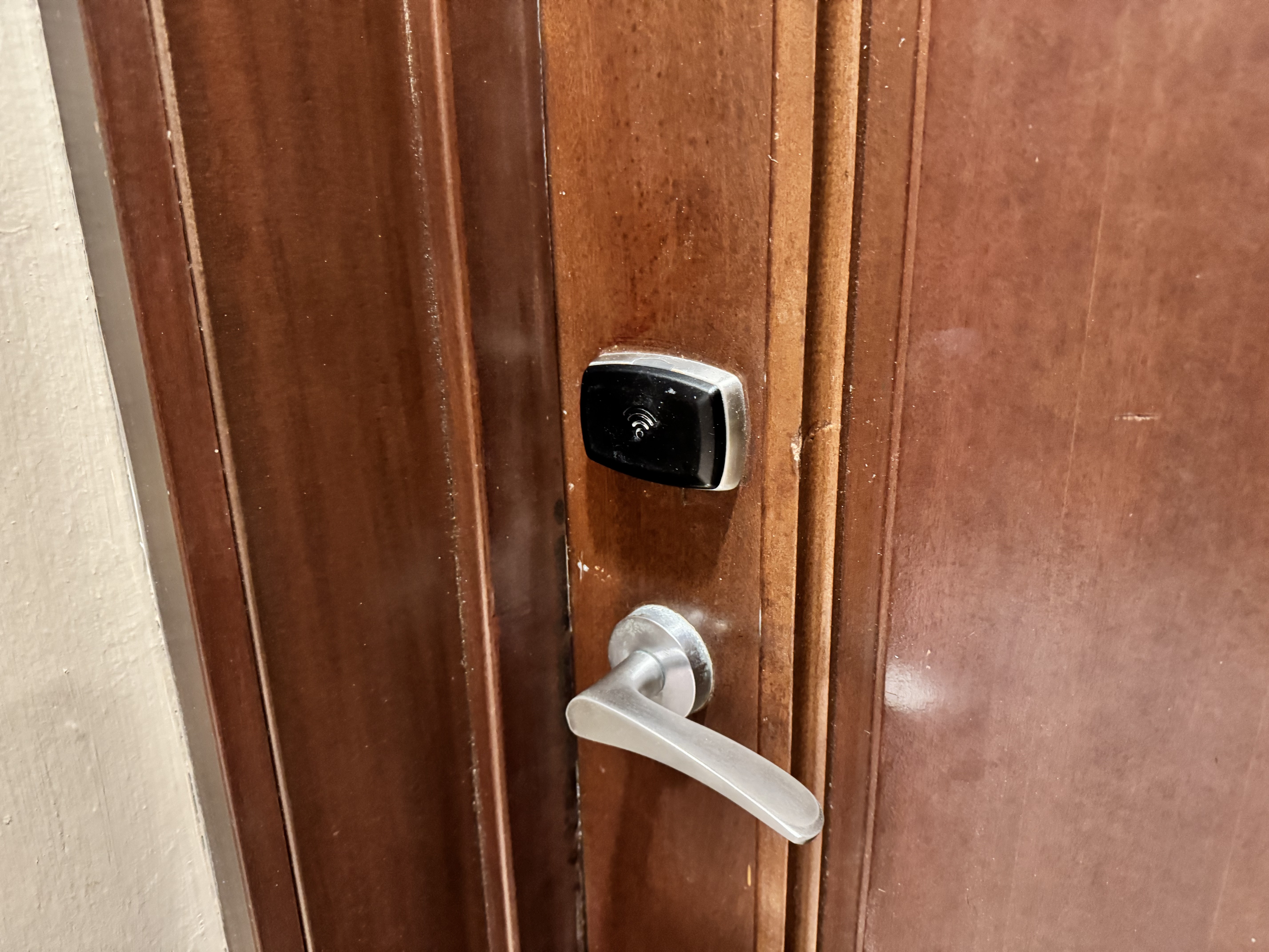 Secrets Royal Beach Punta Cana Preferred Club Junior Suite Swim Up Door Lock
