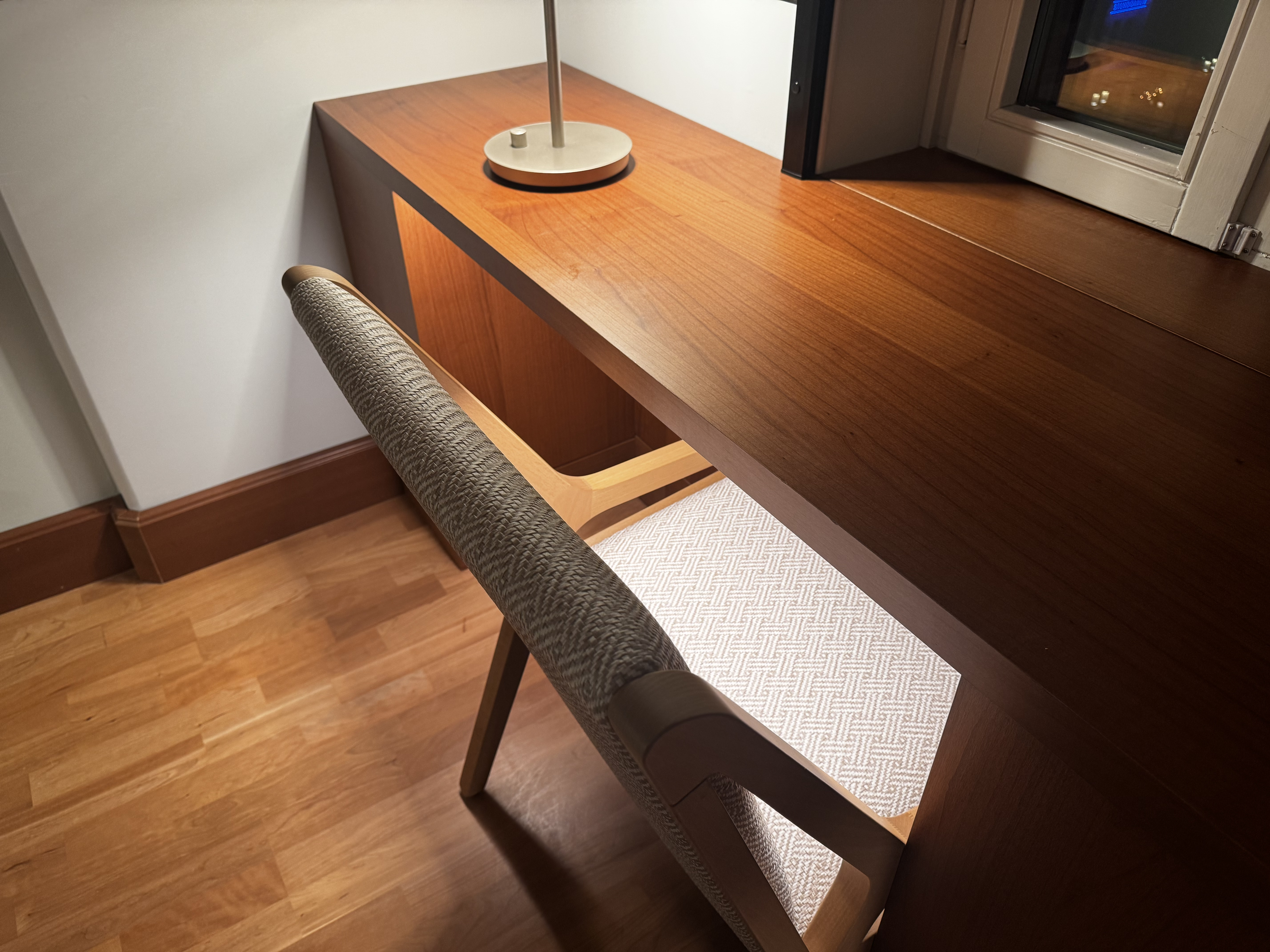 Sheraton Stockholm Hotel bedroom desk chair