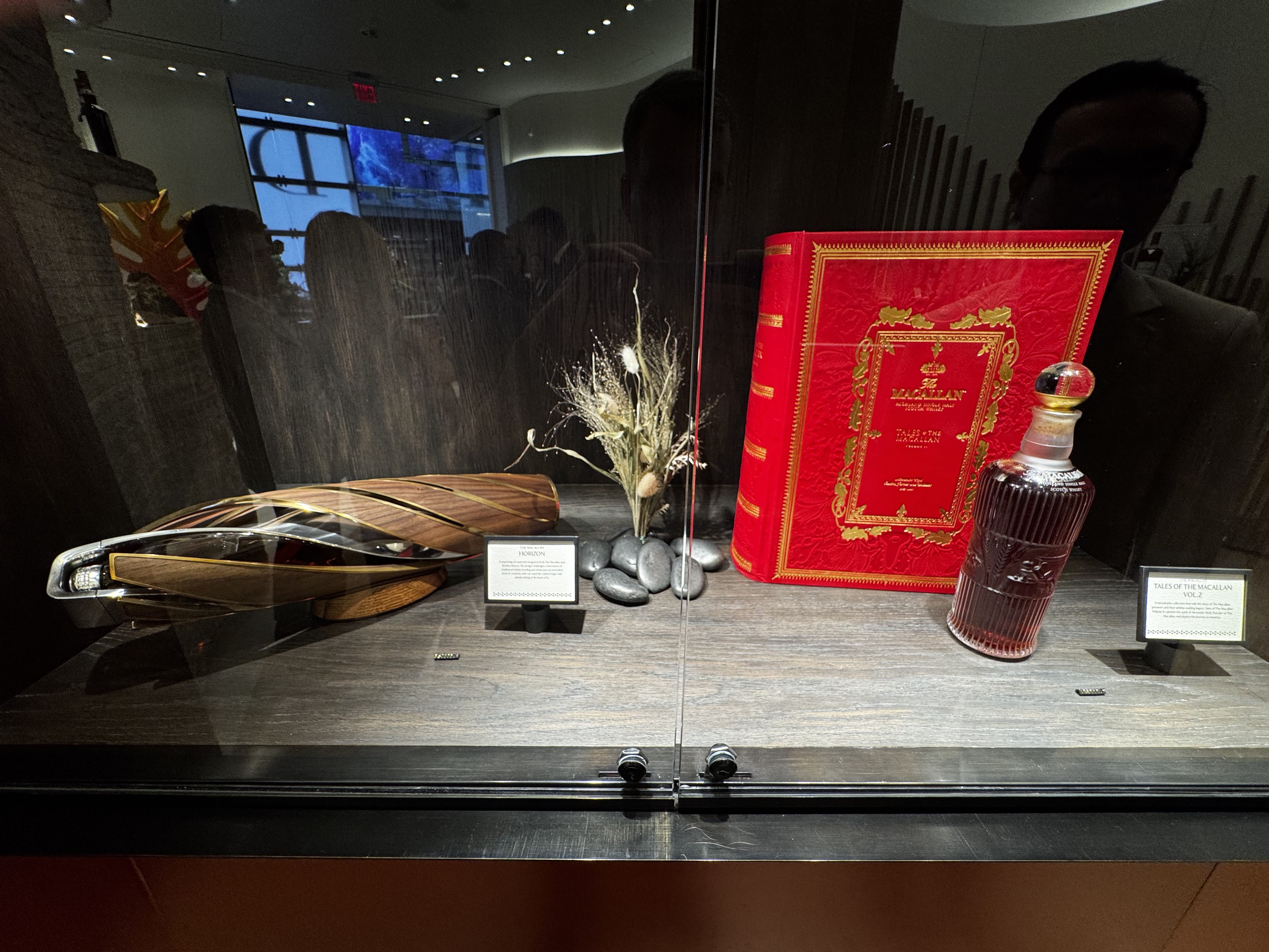 The Macallan Boutique LAX case The Macallan Boutique LAX case