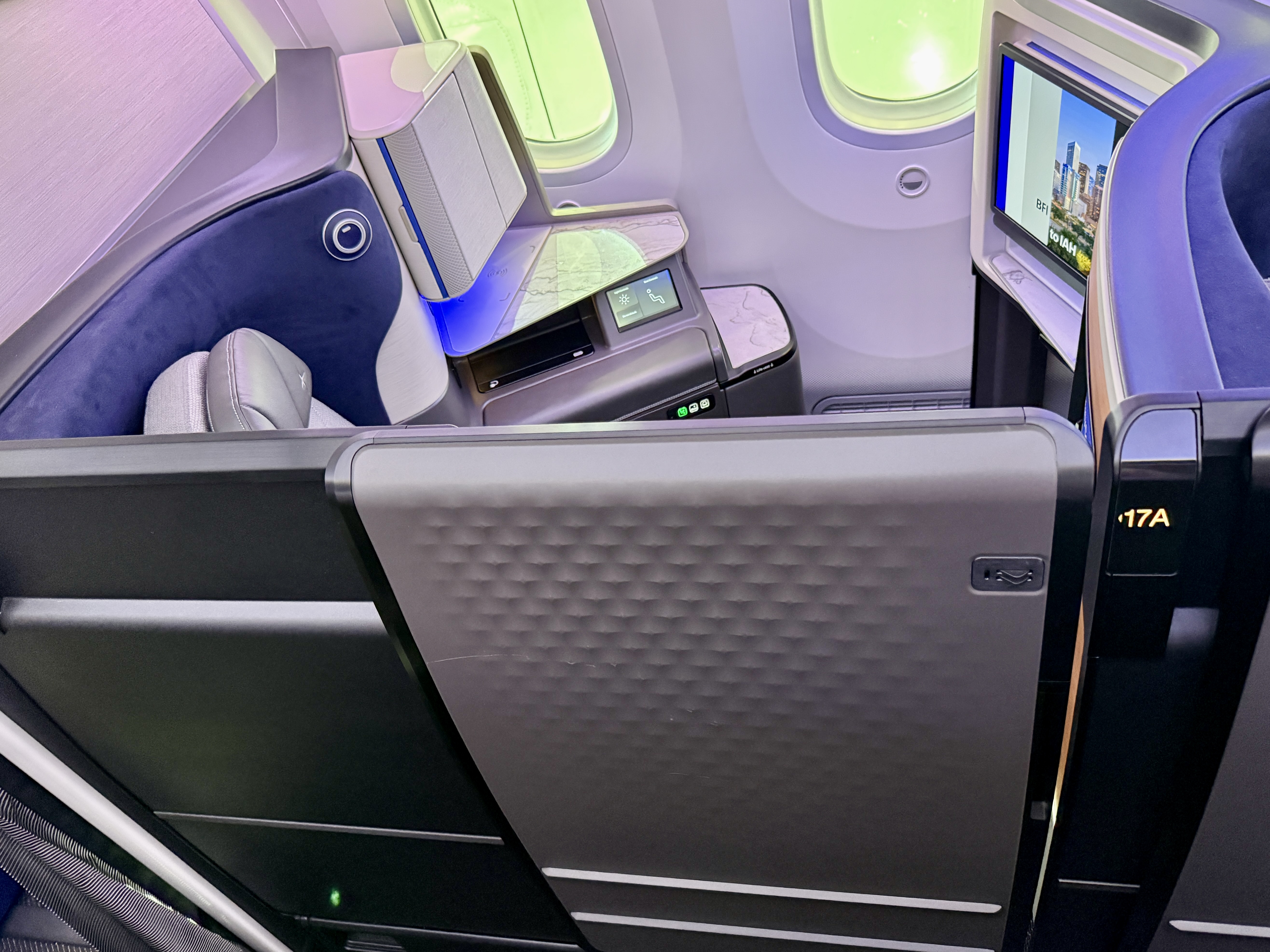 United 787 9 Elevated Polaris Suite Door Closed From Above
