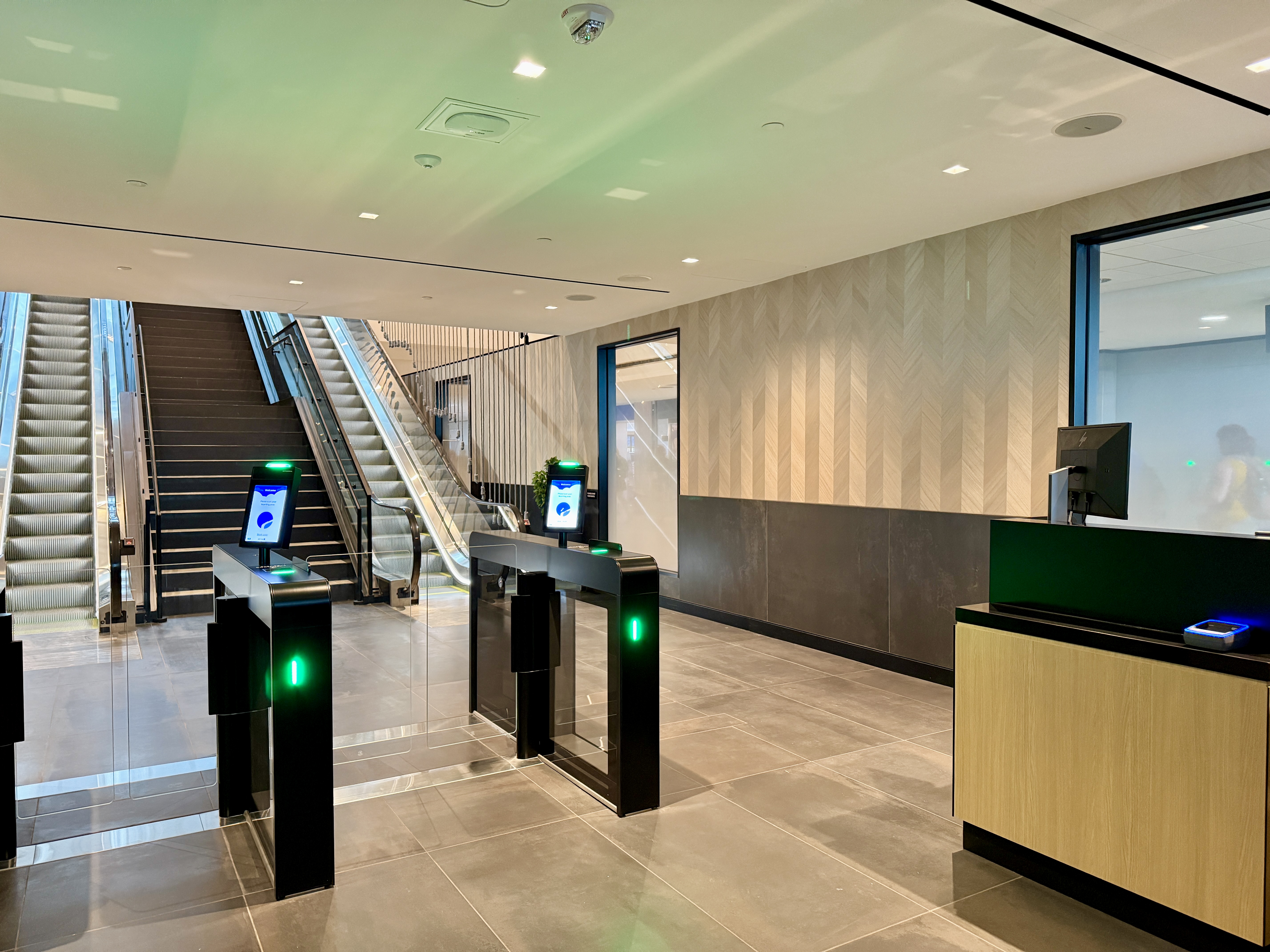 United Club Denver B West Check in United Club Denver B West Check in