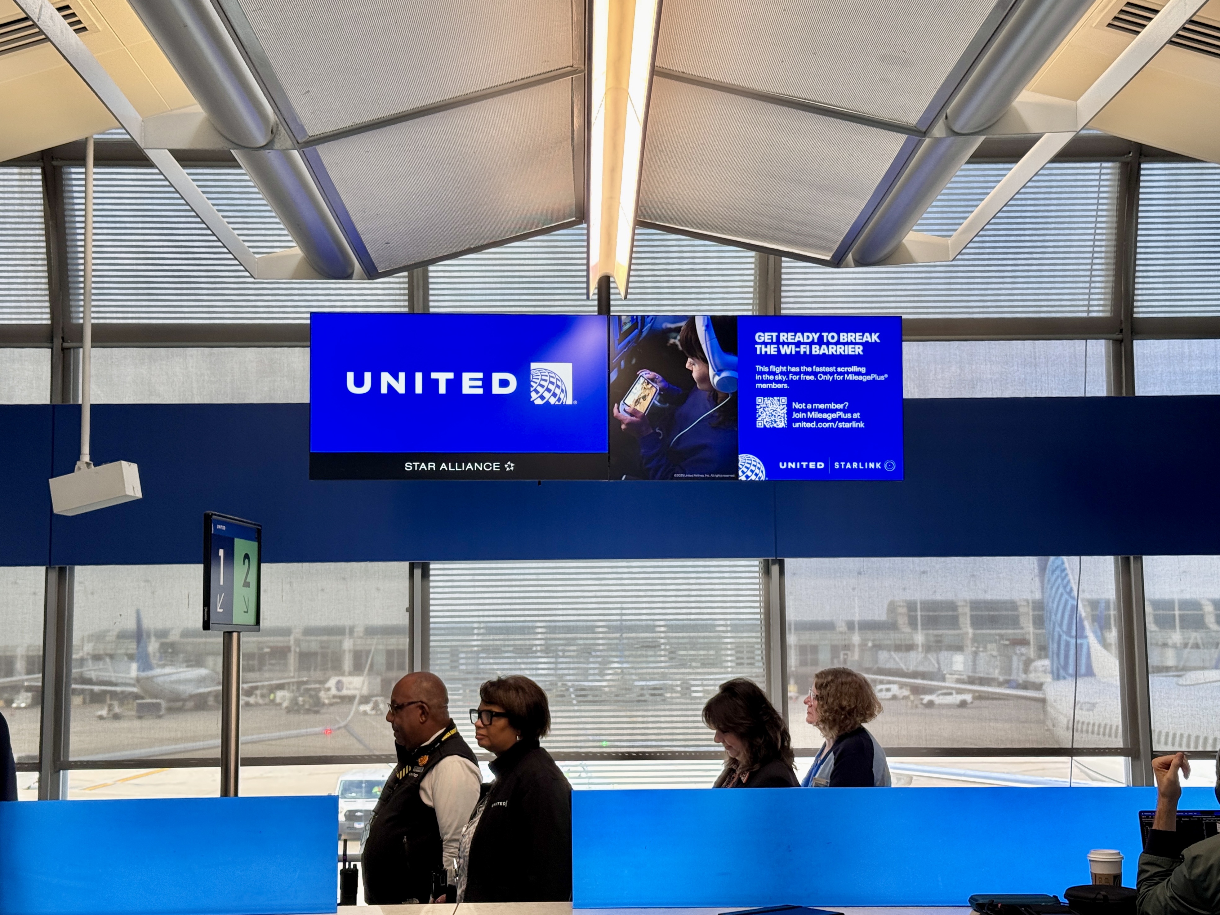 United Starlink Gate Branding United Starlink Gate Branding