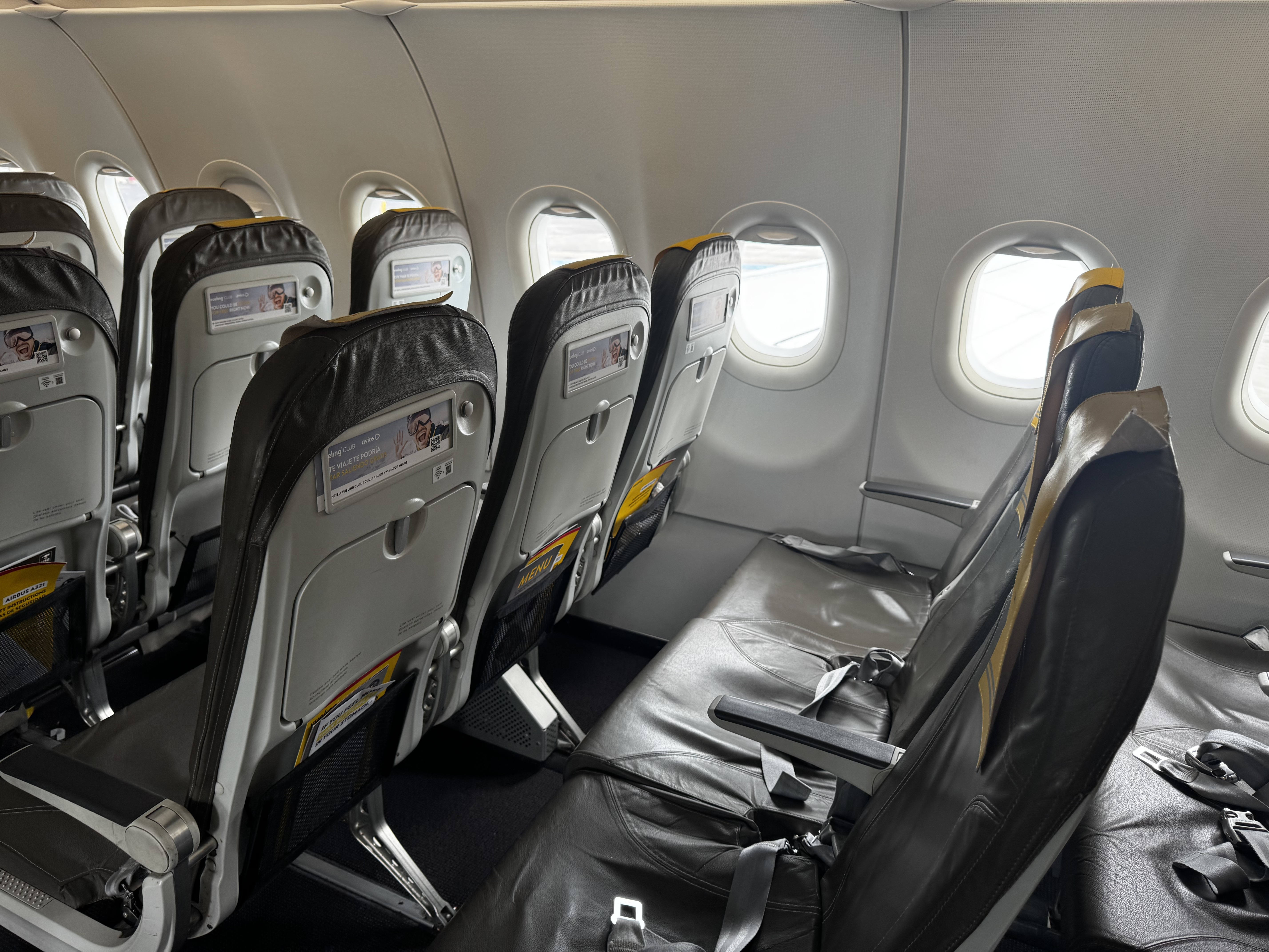 Vueling A321 BIO BCN Cabin Seats
