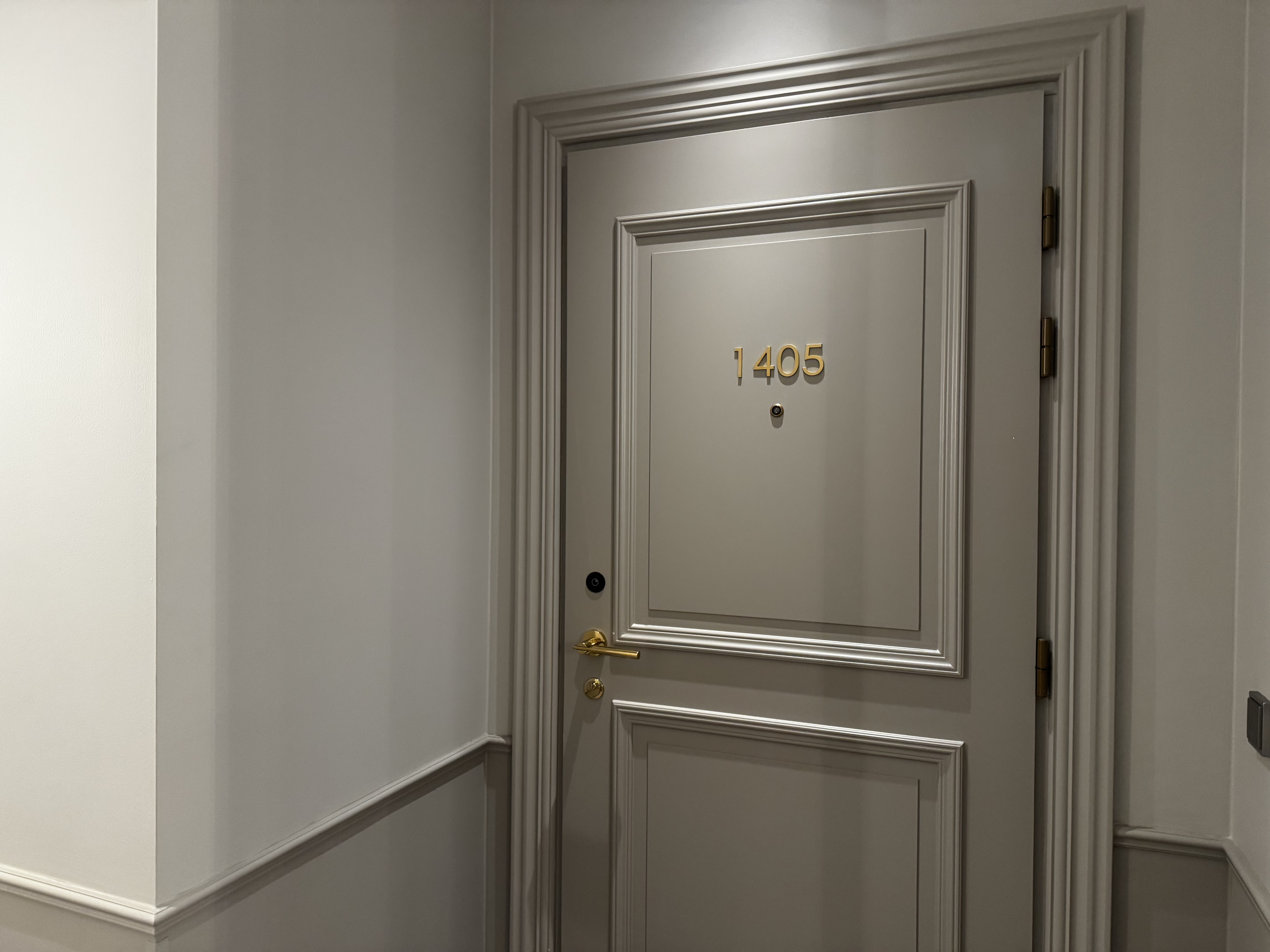 Waldorf Astoria Helsinki room 1405 door
