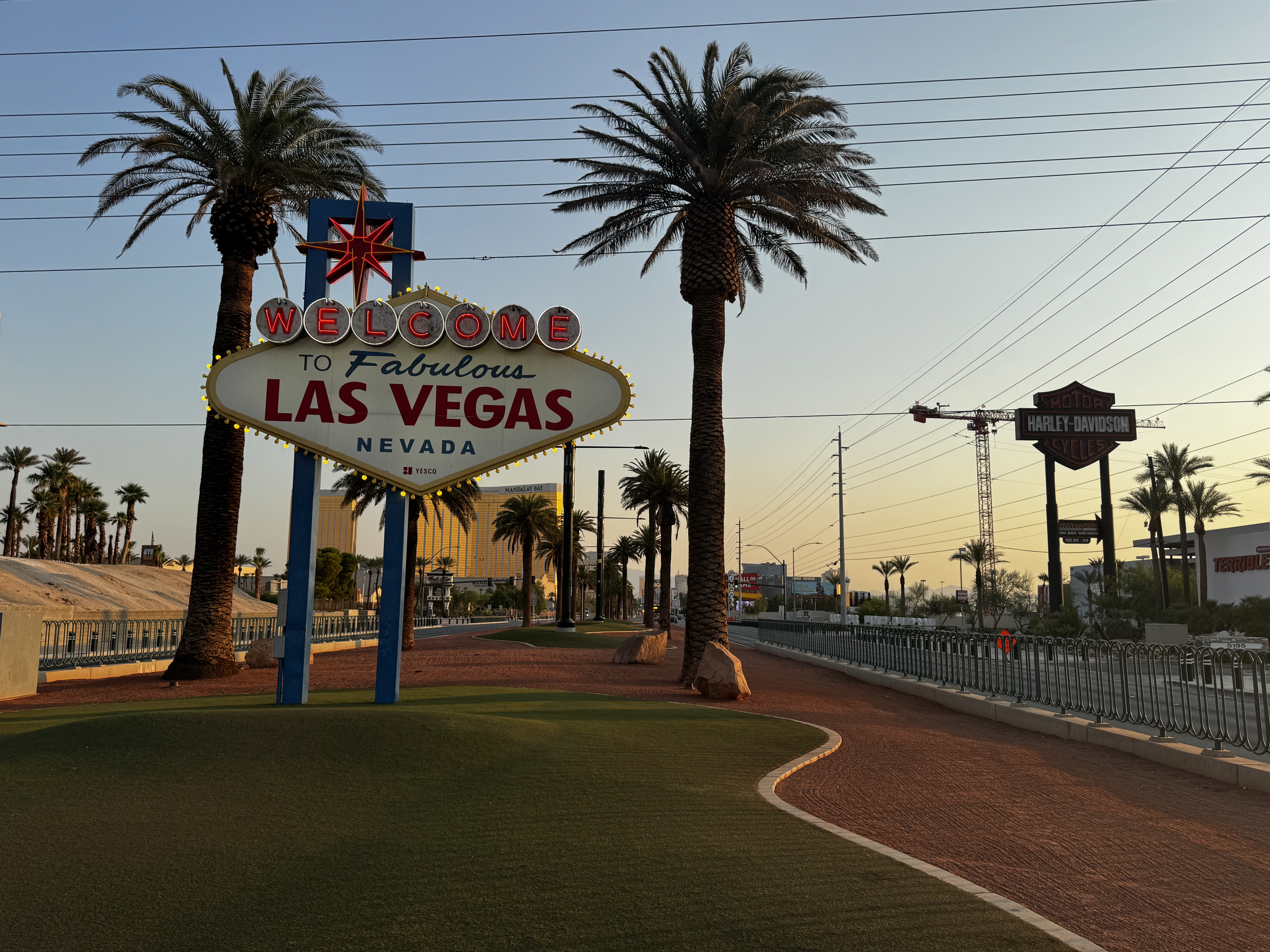 Welcome to Las Vegas Sign 4 Welcome to Las Vegas Sign 4