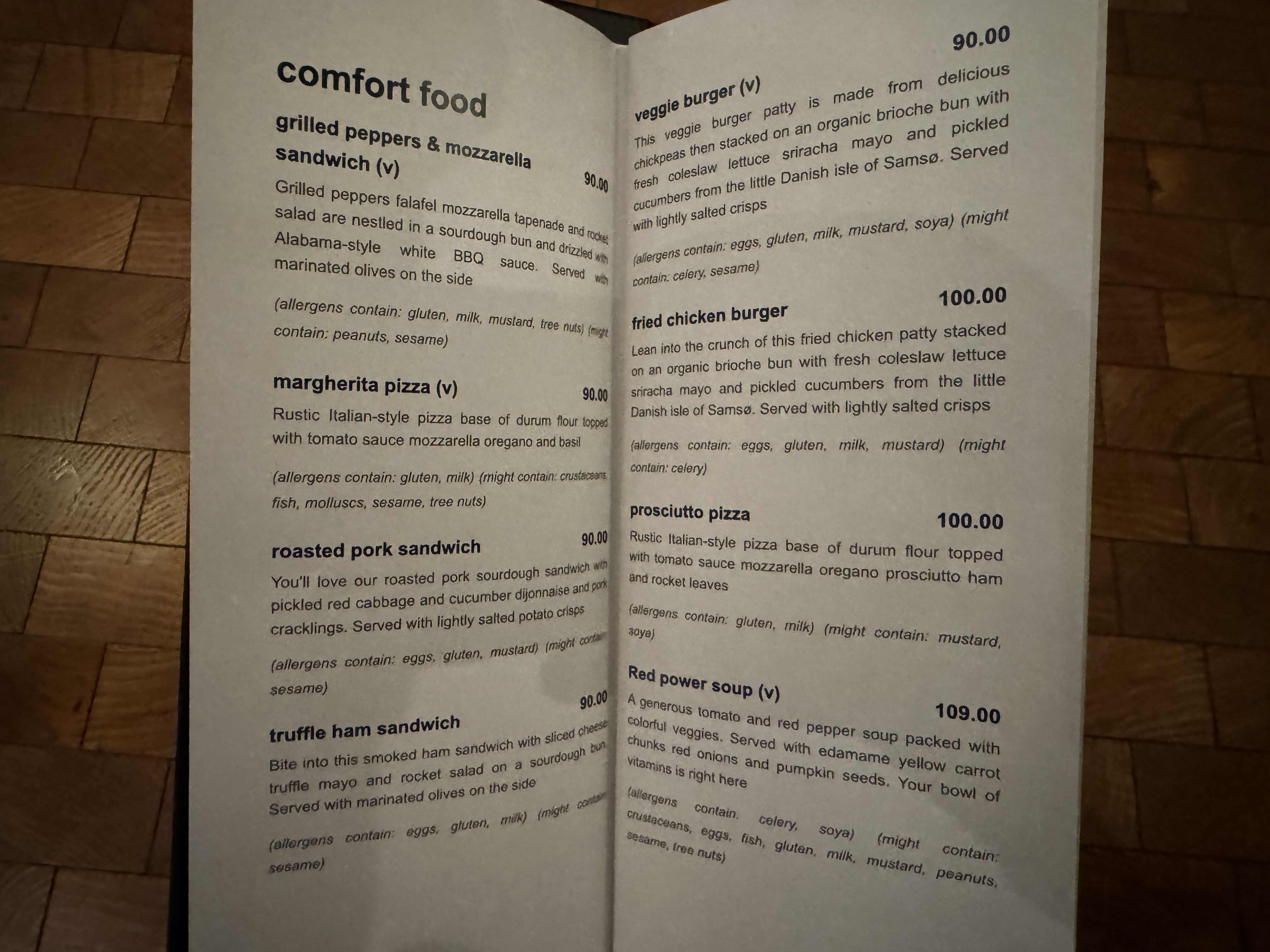 citizenM Copenhagen Radhuspladsen lobby menu