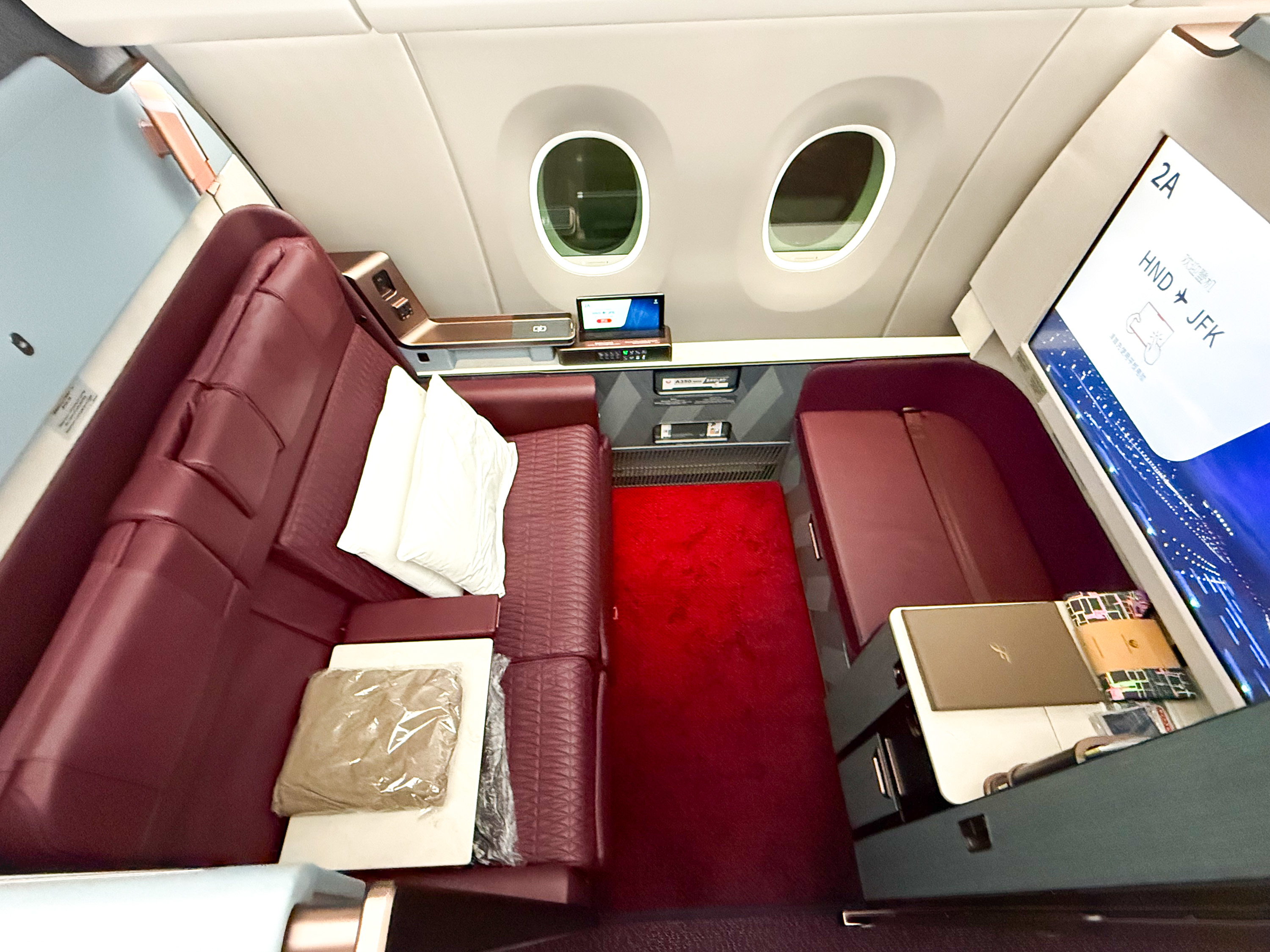 top view Japan Airlines First Class A350 1000 Image Credit Alex miller 35 top view Japan Airlines First Class A350 1000 Image Credit Alex miller 35