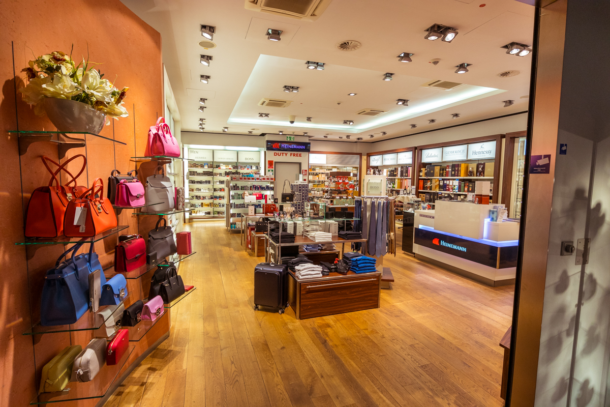 Duty free shopping at Lufthansa First Class Terminal