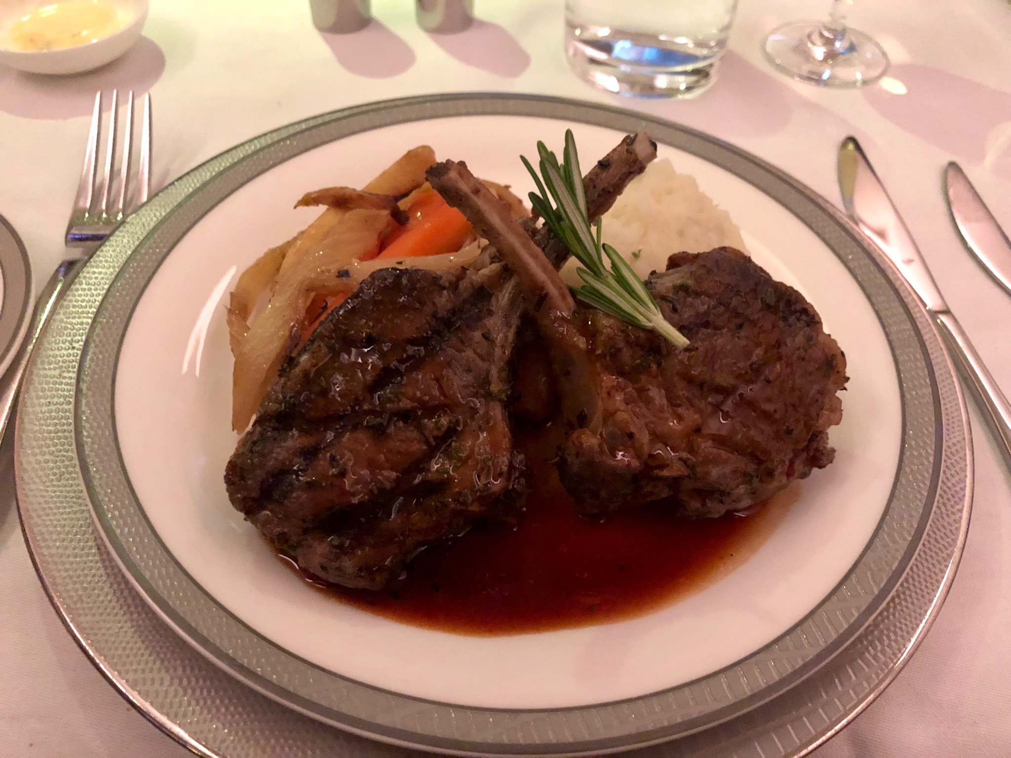 Singapore Airlines First Class Suites JFK to Frankfurt - Lamb